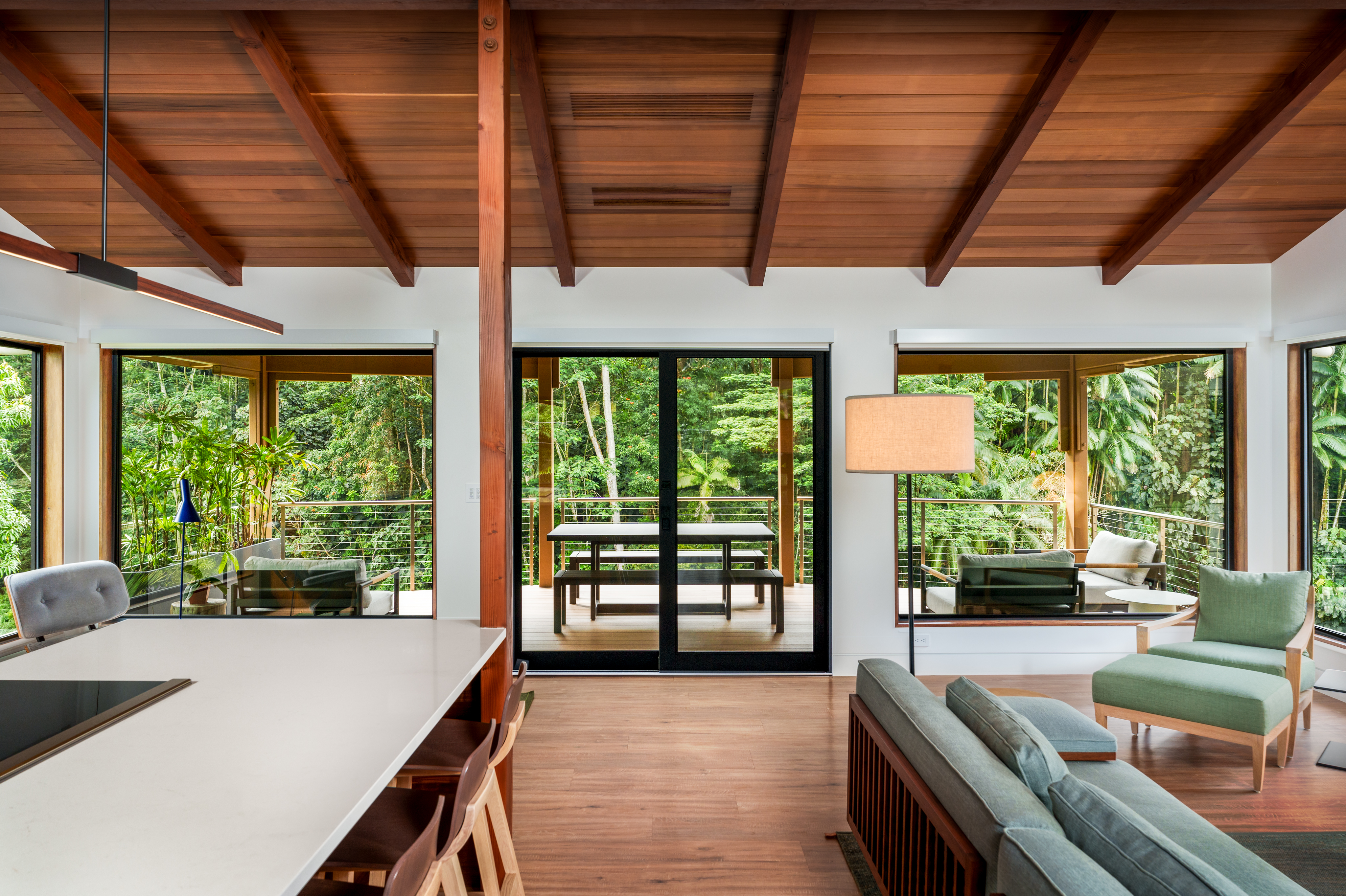 272 Kaiulani St, Hilo, HI 96720