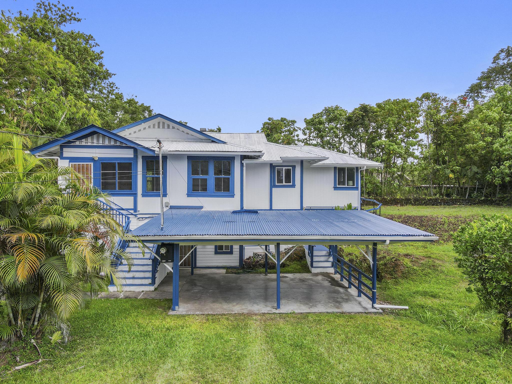 2048 Kalanianaole St, Hilo, HI 96720