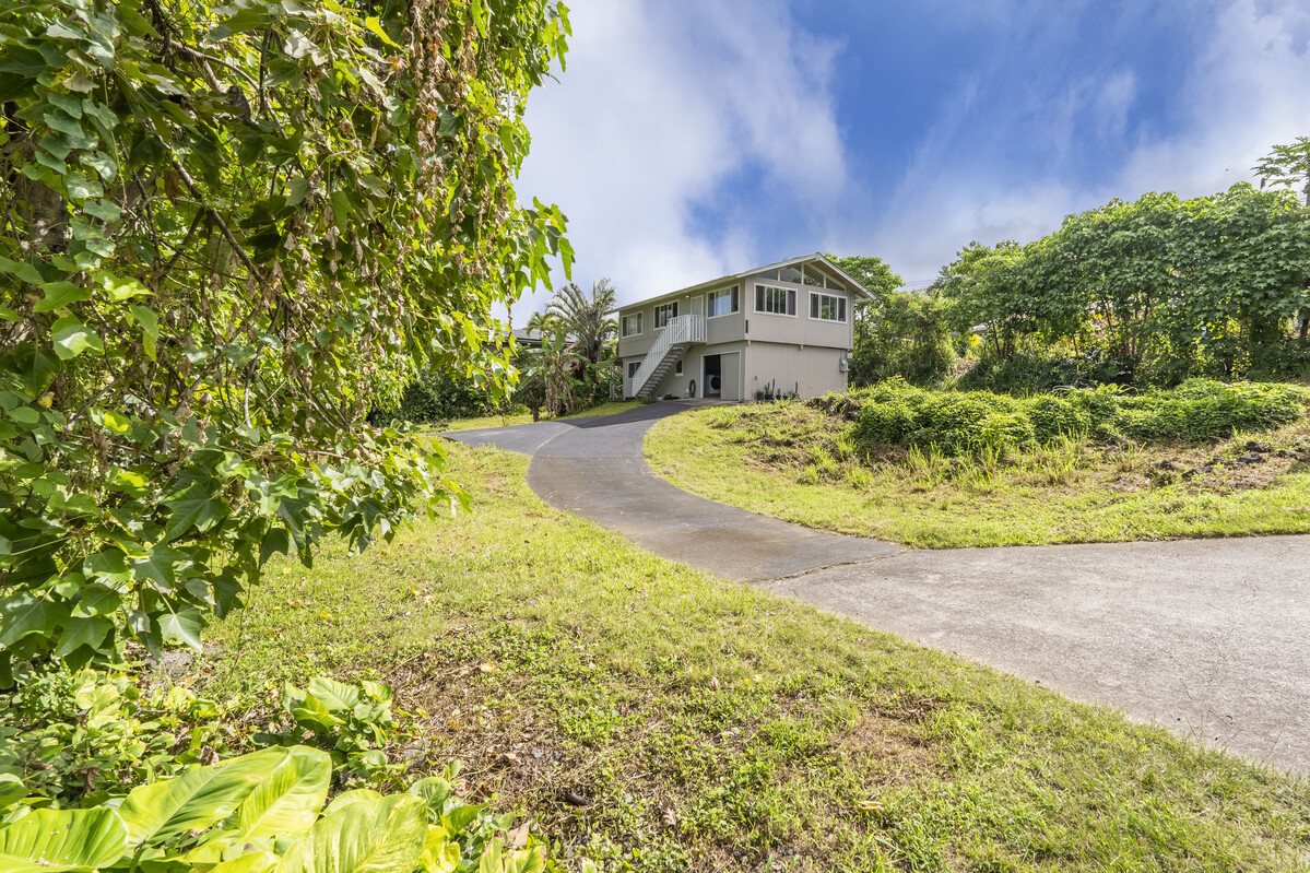 73-1057 Ahikawa St, Kailua-Kona, HI 96740