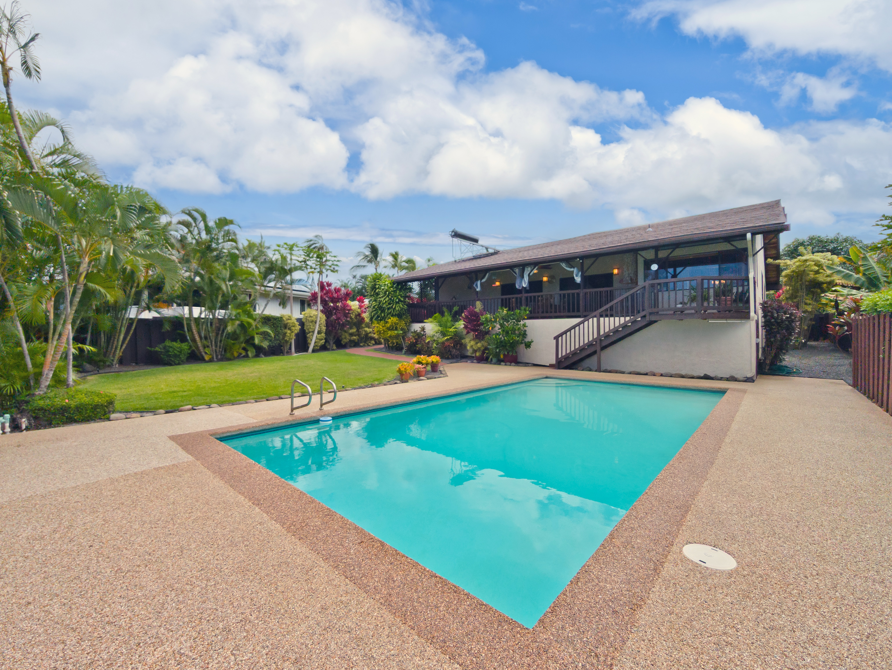 73-4346 Kakahiaka St, Kailua-Kona, HI 96740