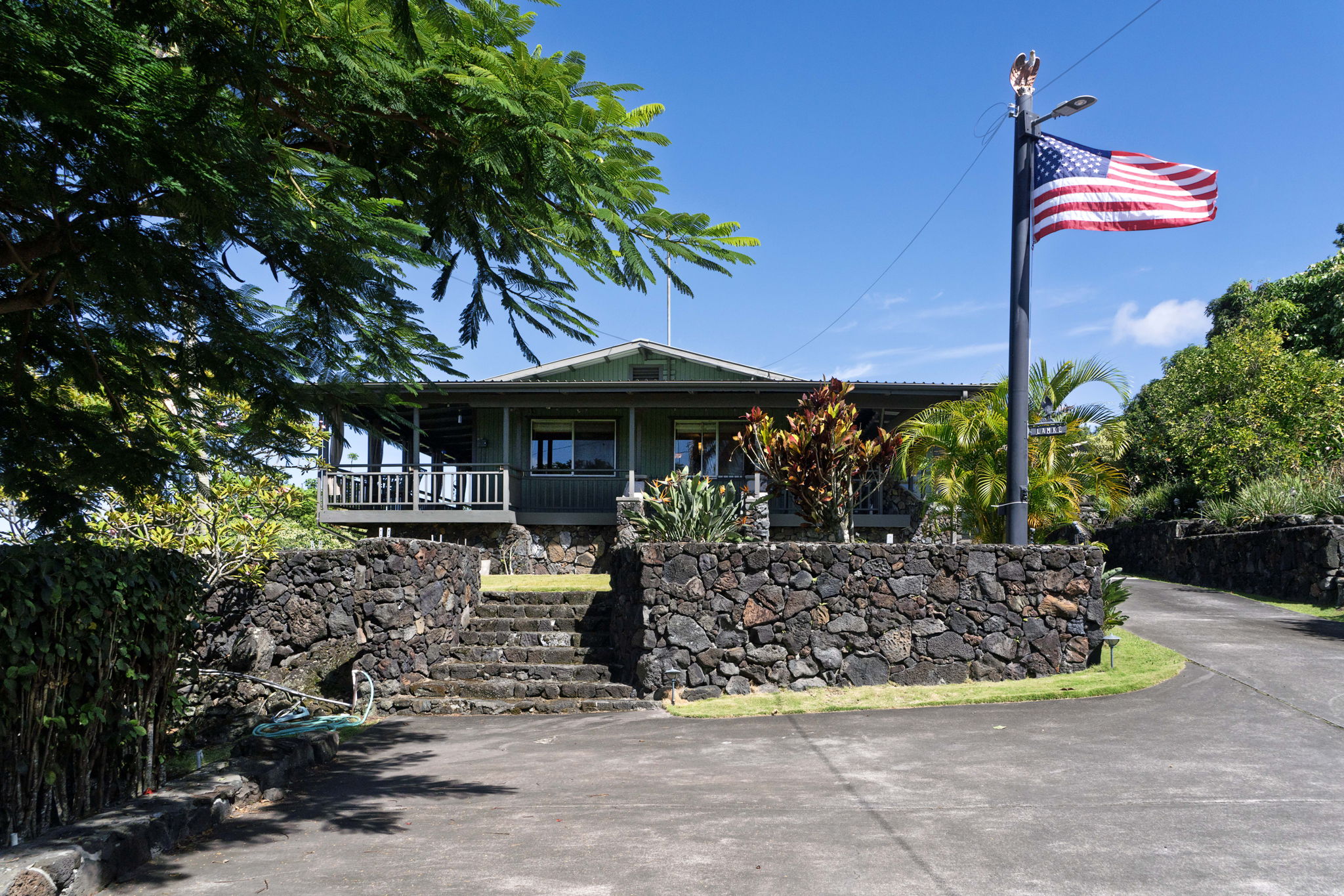 73-1137 Ahikawa St, Kailua-Kona, HI 96740