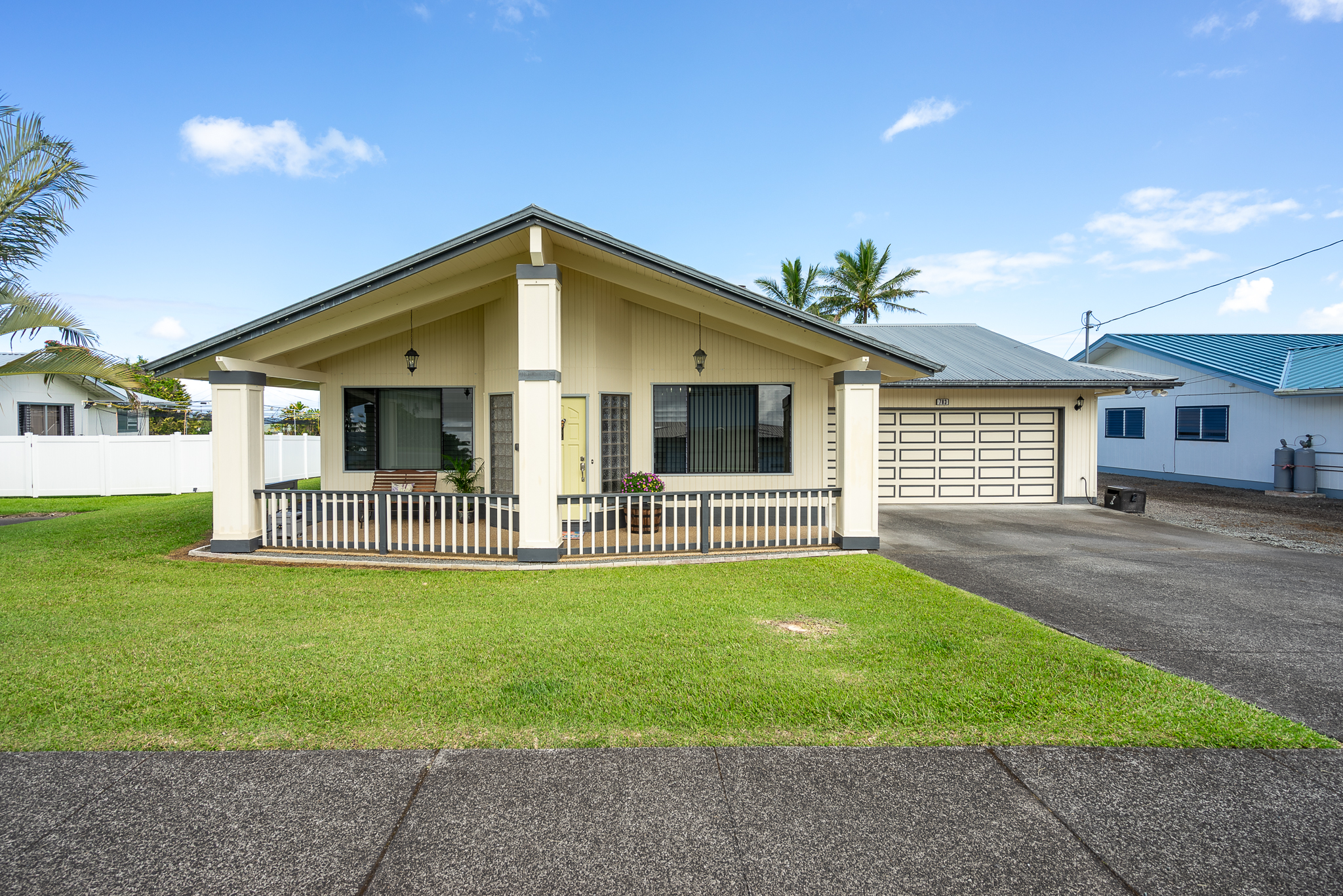783 Hoolaulea St, Hilo, HI 96720
