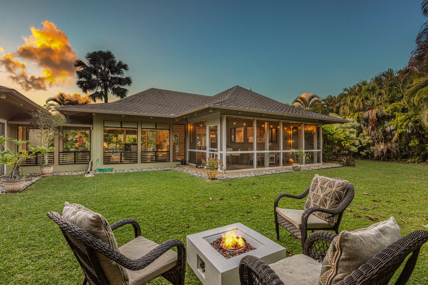 4386 Emmalani Dr, Princeville, HI 96722