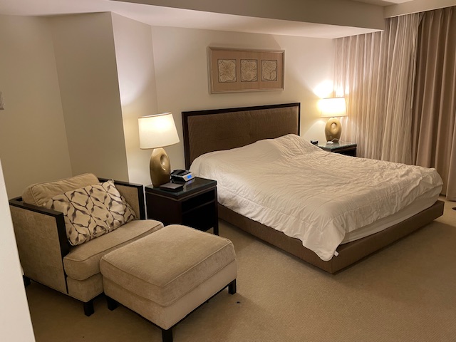 223 Saratoga Rd, 806, Honolulu, HI 96815