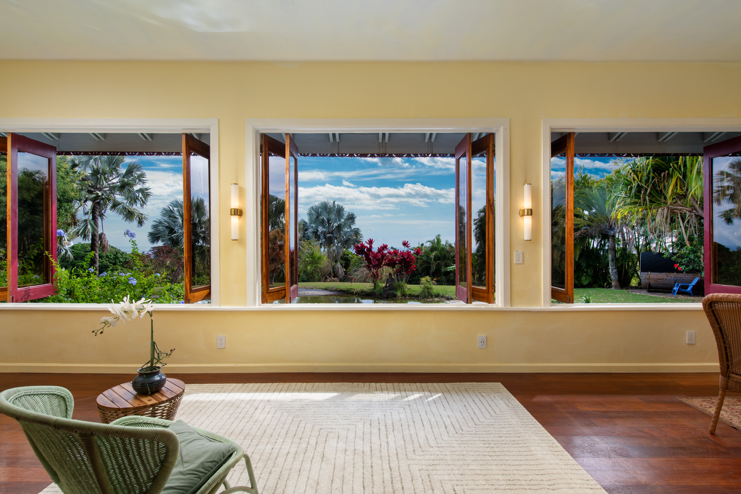 44-2325 Middle Rd, Honokaa, HI 96727