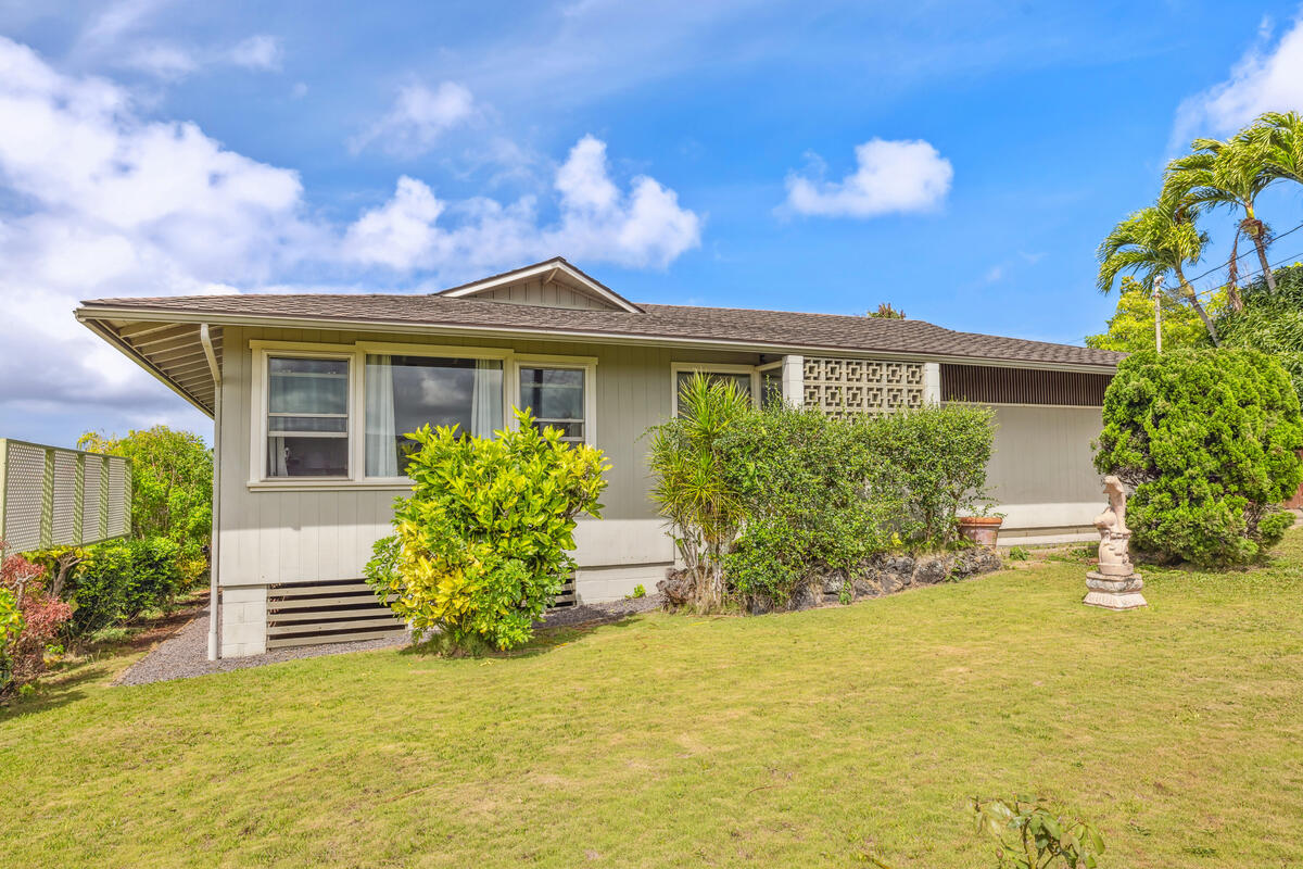 3567 Waha Rd, Kalaheo, HI 96741