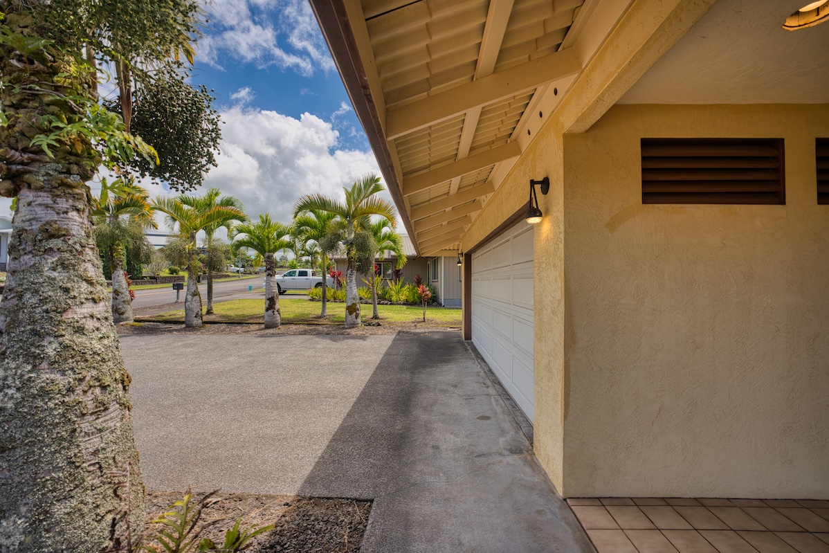 708 Kukuau St, Hilo, HI 96720