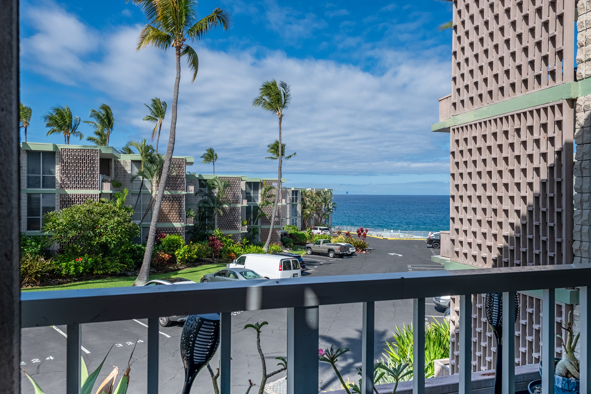 75-6016 Alii Dr, 225, Kailua-Kona, HI 96740