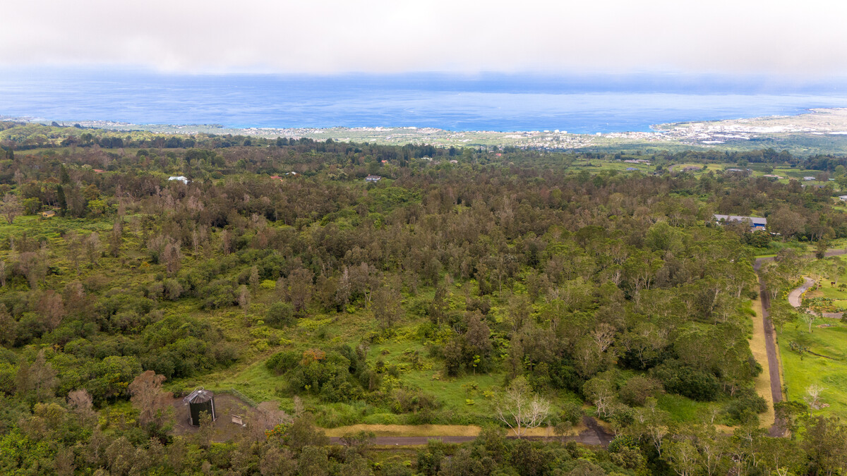 75-1305 Keopu Mauka Dr, Holualoa, HI 96725