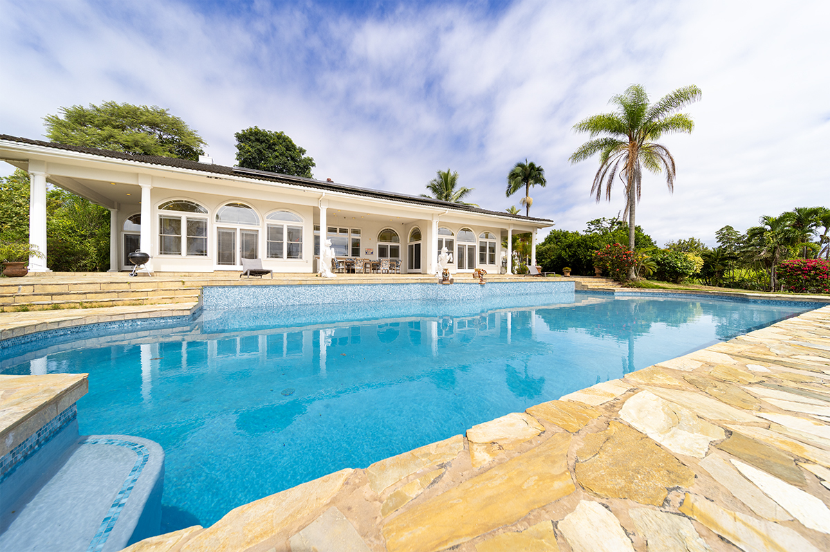 647 Kauhiula Rd, Hilo, HI 96720