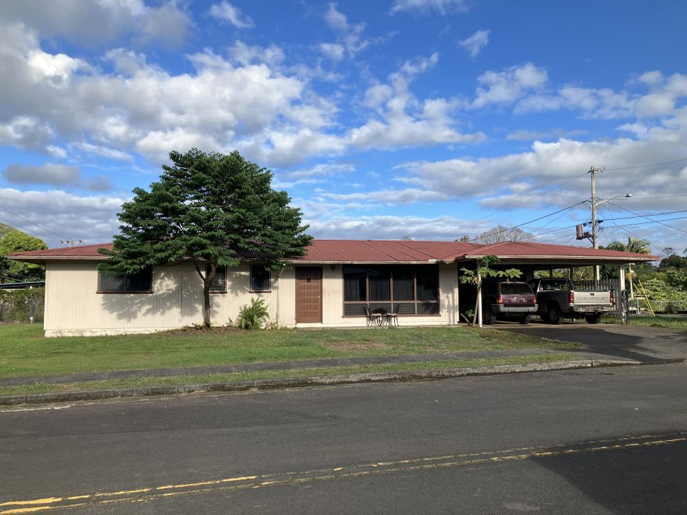 2557 Kinoole St, Hilo, HI 96720