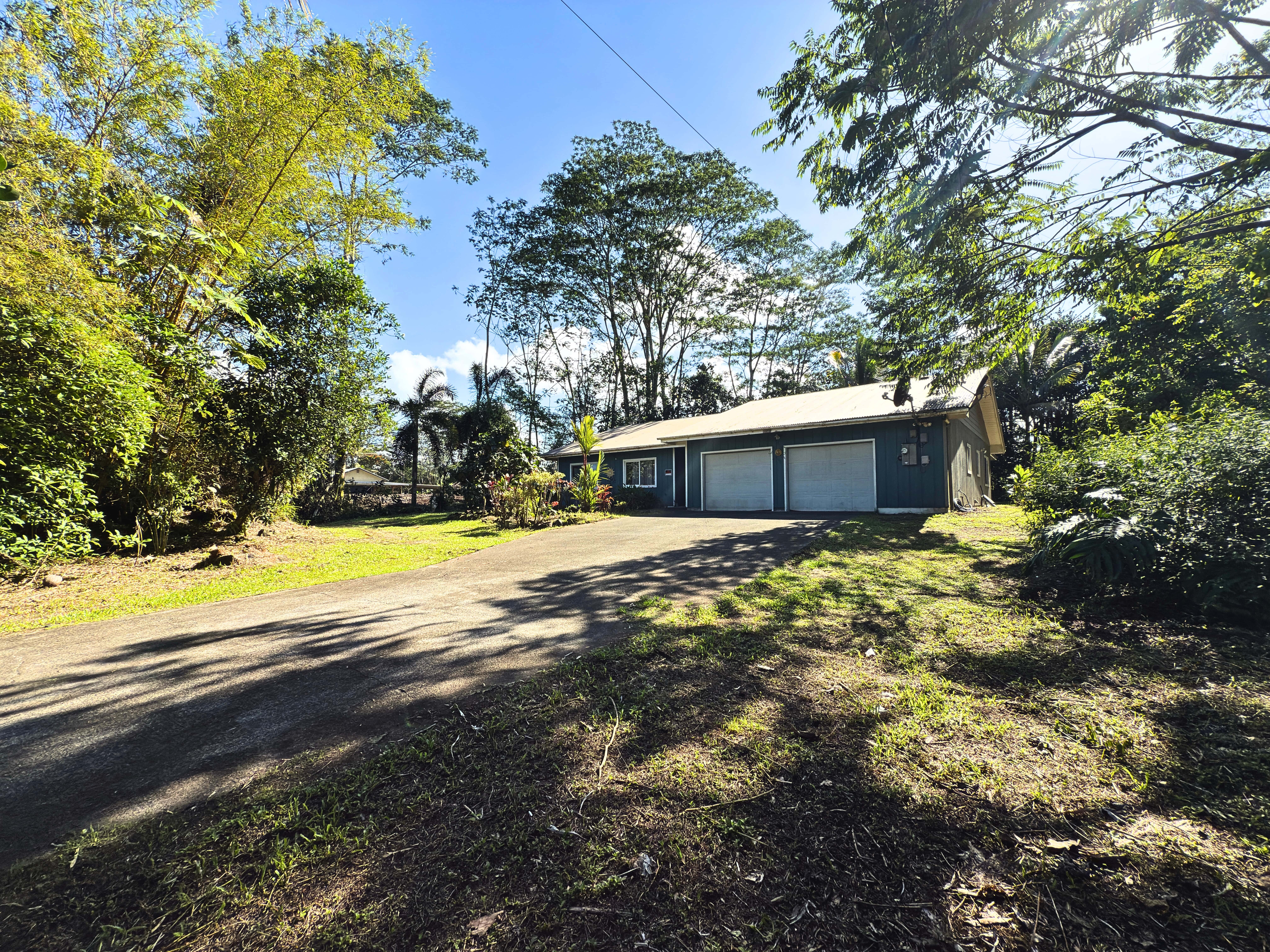 15-1244 Railroad Ave, Keaau, HI 96749