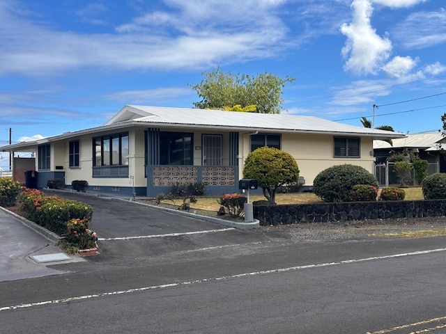 1273 Kumukoa St, Hilo, HI 96720