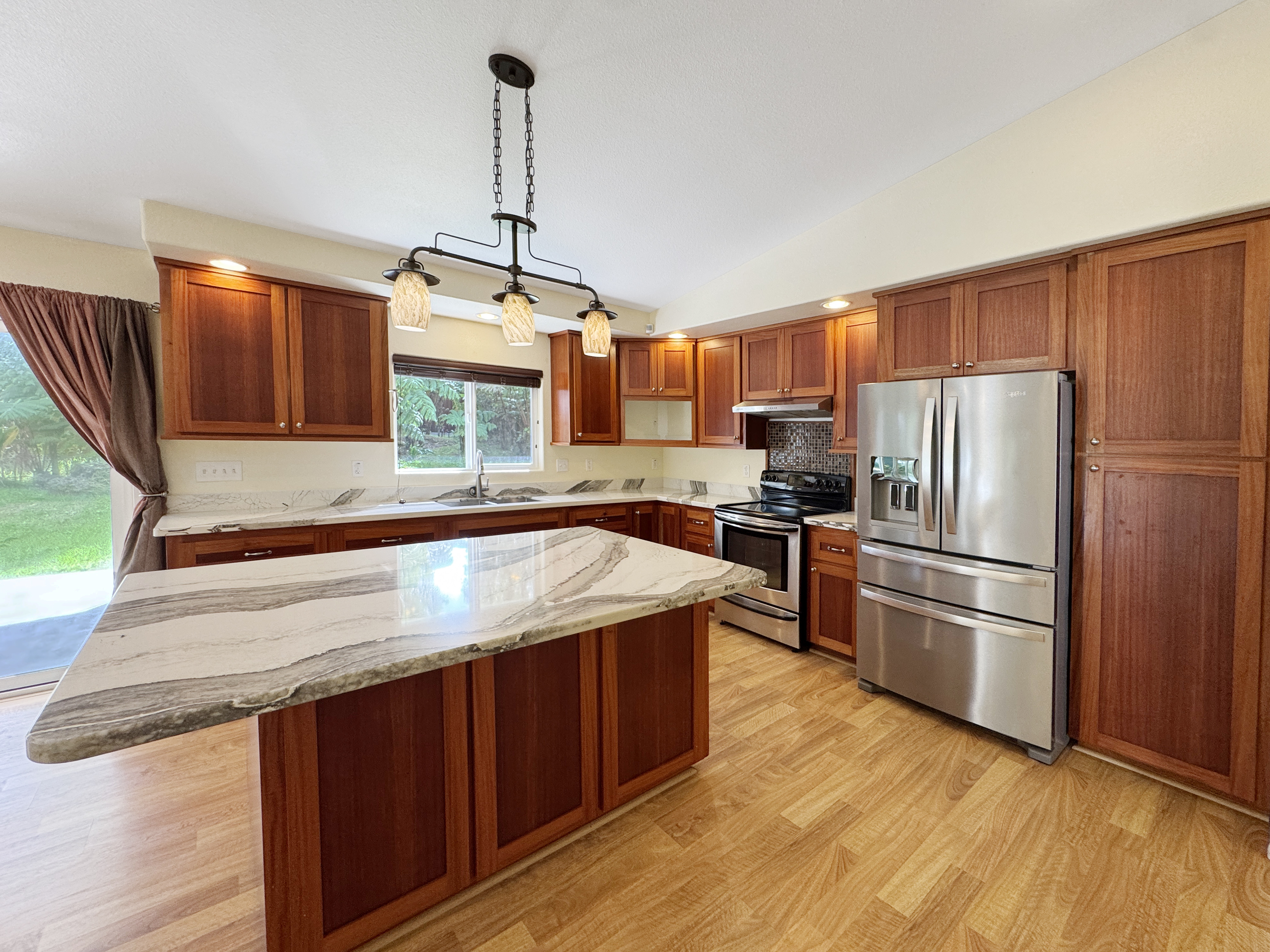 11-3225 Anuhea St, Volcano, HI 96785