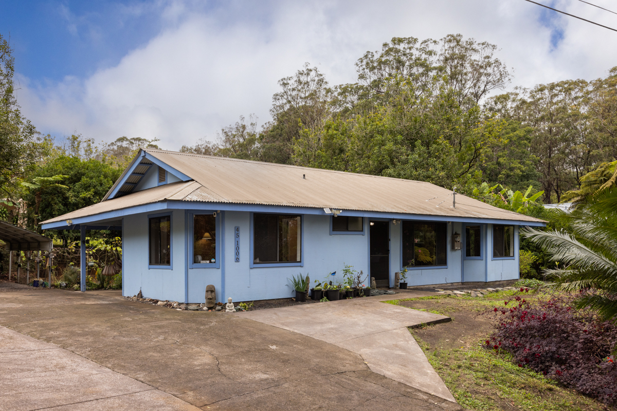 45-1006 Kalehua Rd, Honokaa, HI 96727
