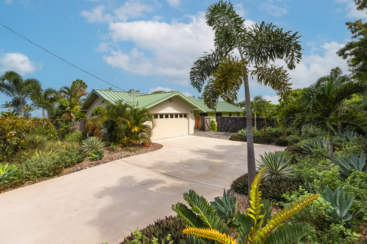 75-319 Nani Kailua Dr, Kailua-Kona, HI 96740