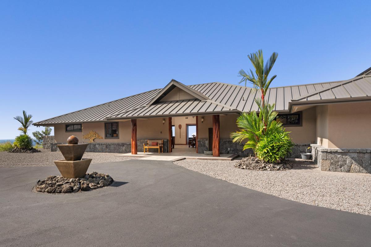 74-4735 Kaianiani Pl, Kailua-Kona, HI 96740