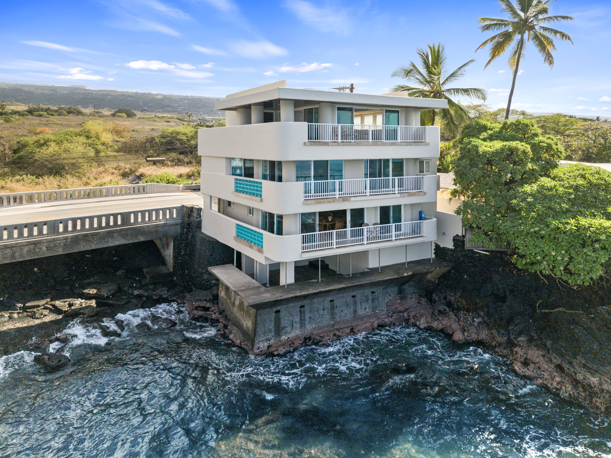 75-5976 Alii Dr, Kailua-Kona, HI 96740