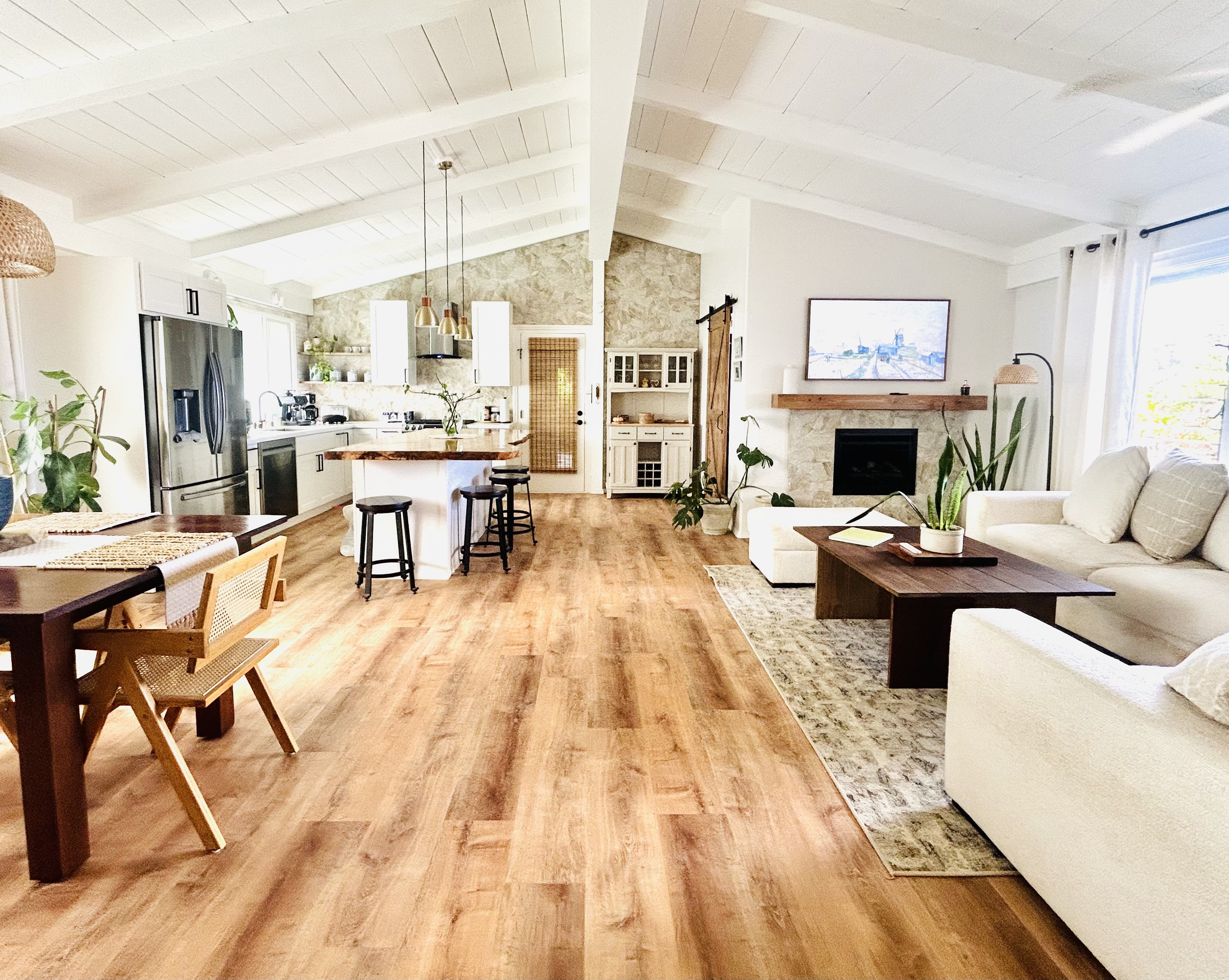 241 Terrace Dr, Hilo, HI 96720