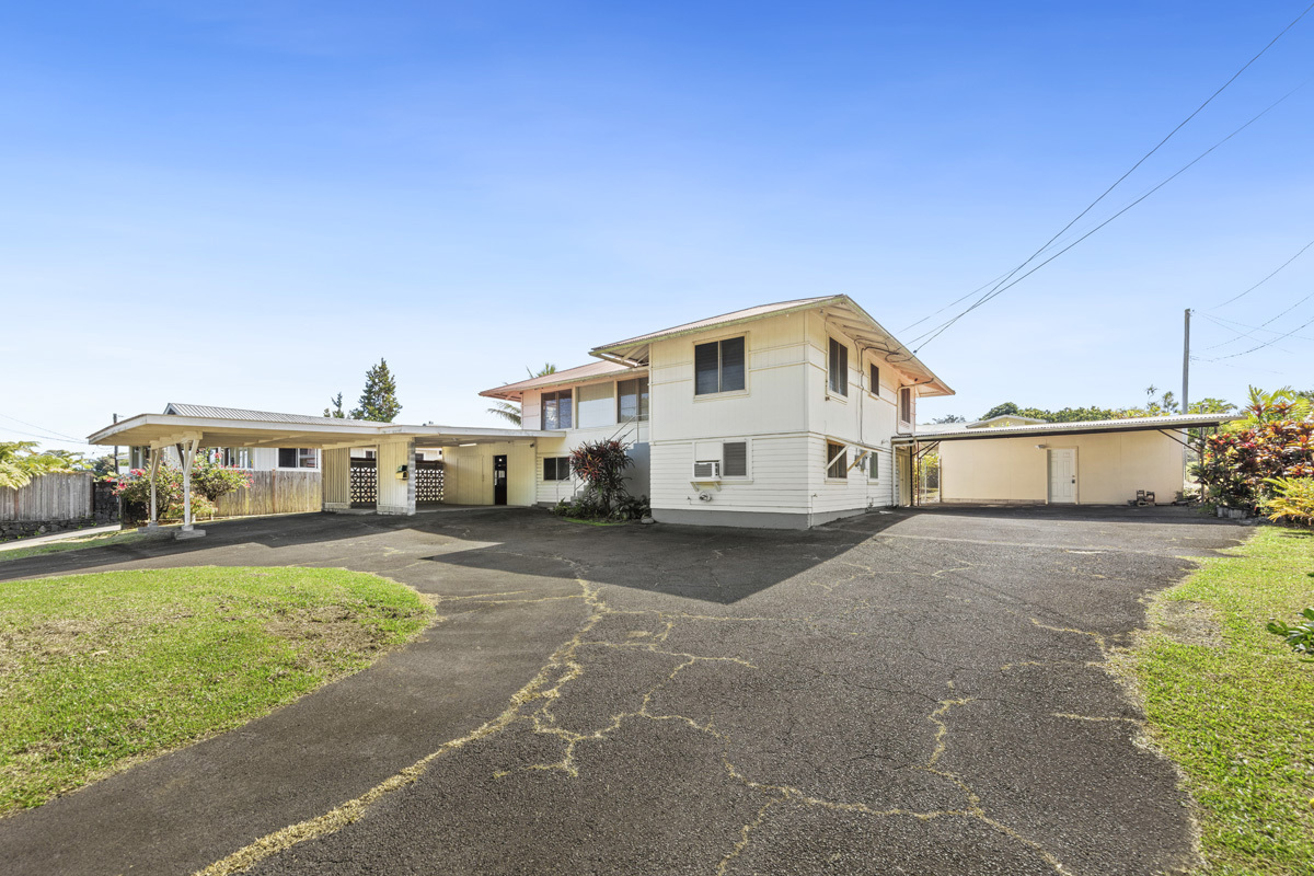 801 Waianuenue Ave, Hilo, HI 96720