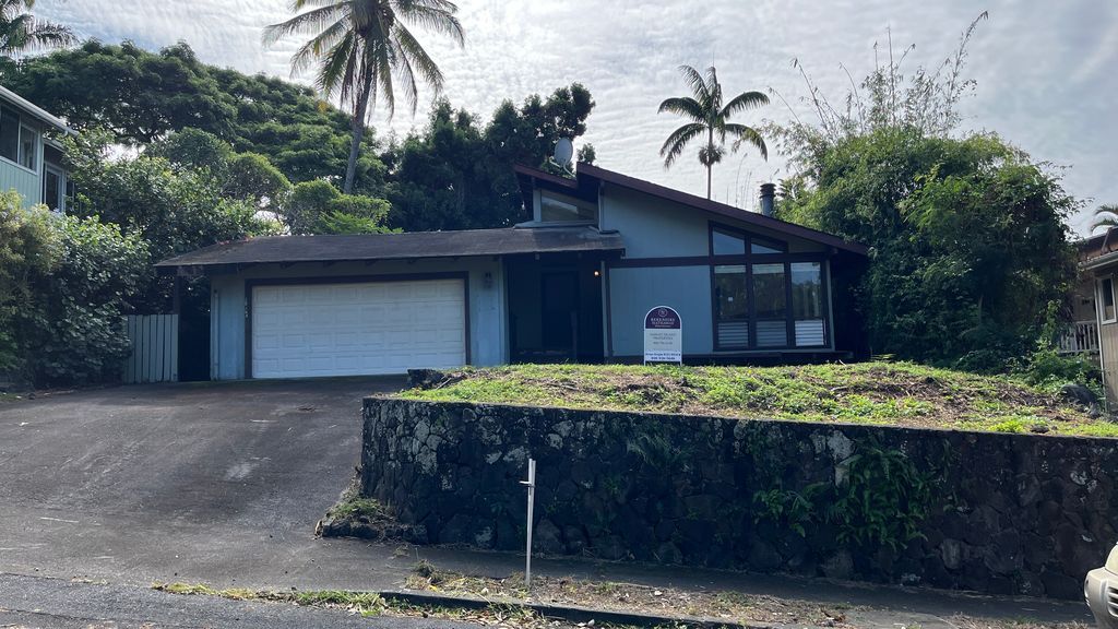 75-372 Aloha Kona Dr, Kailua-Kona, HI 96740