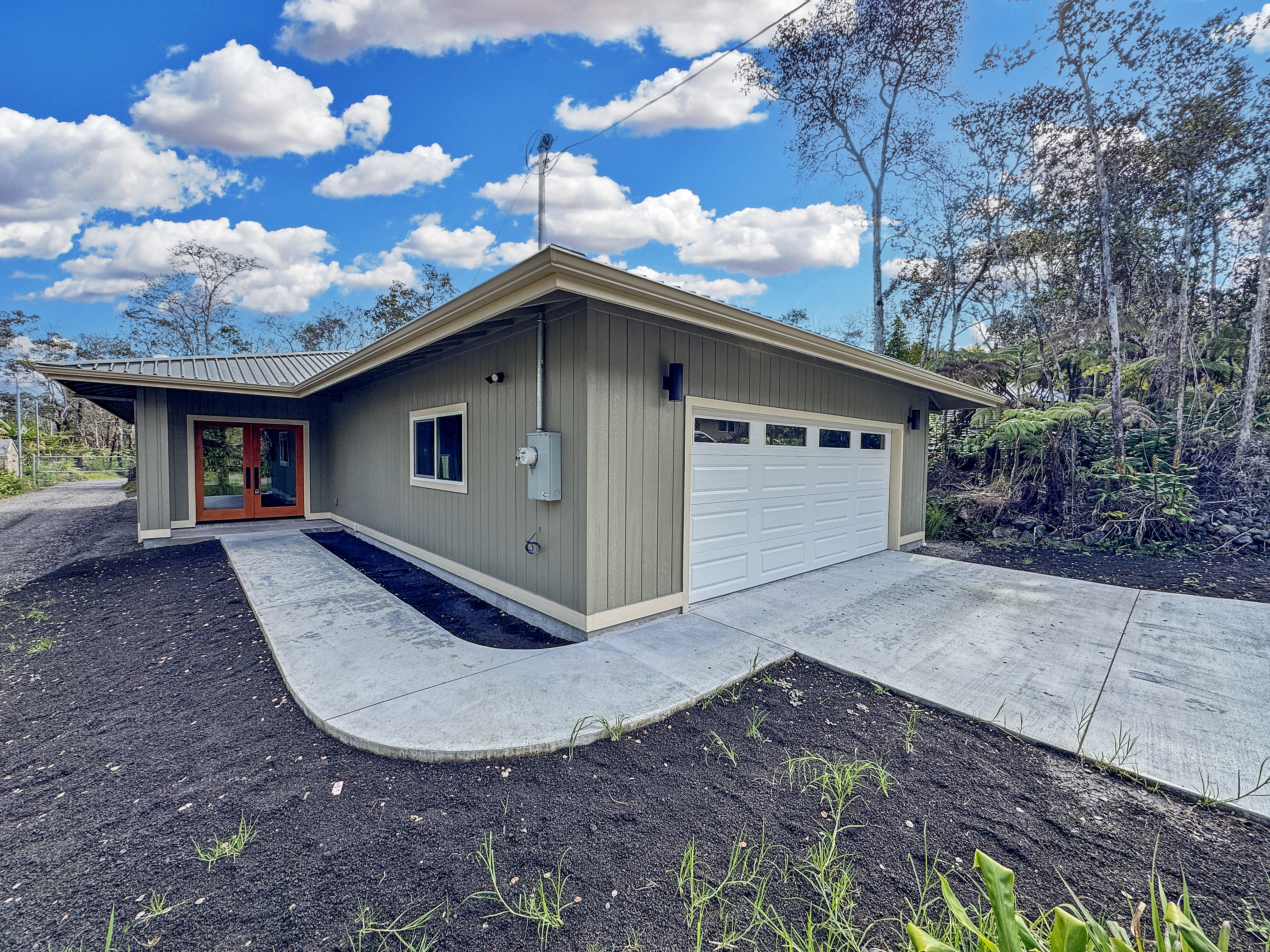 11-3782 Nahelenani St, Volcano, HI 96785