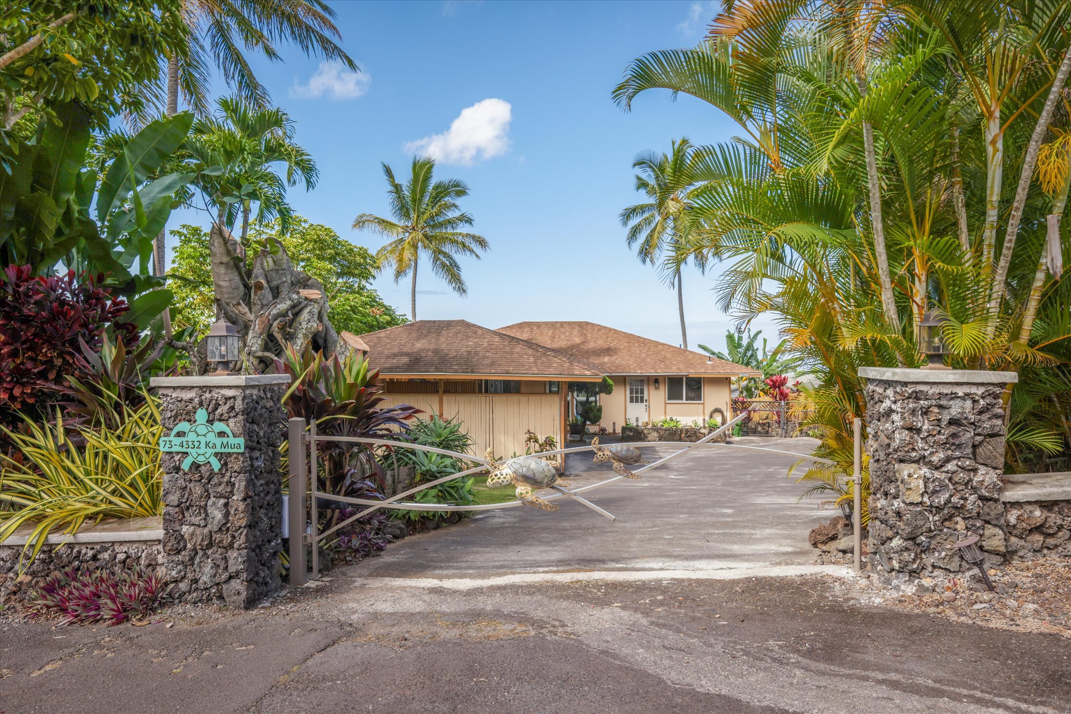 73-4332 Ka Mua Pl, Kailua Kona, HI 96740