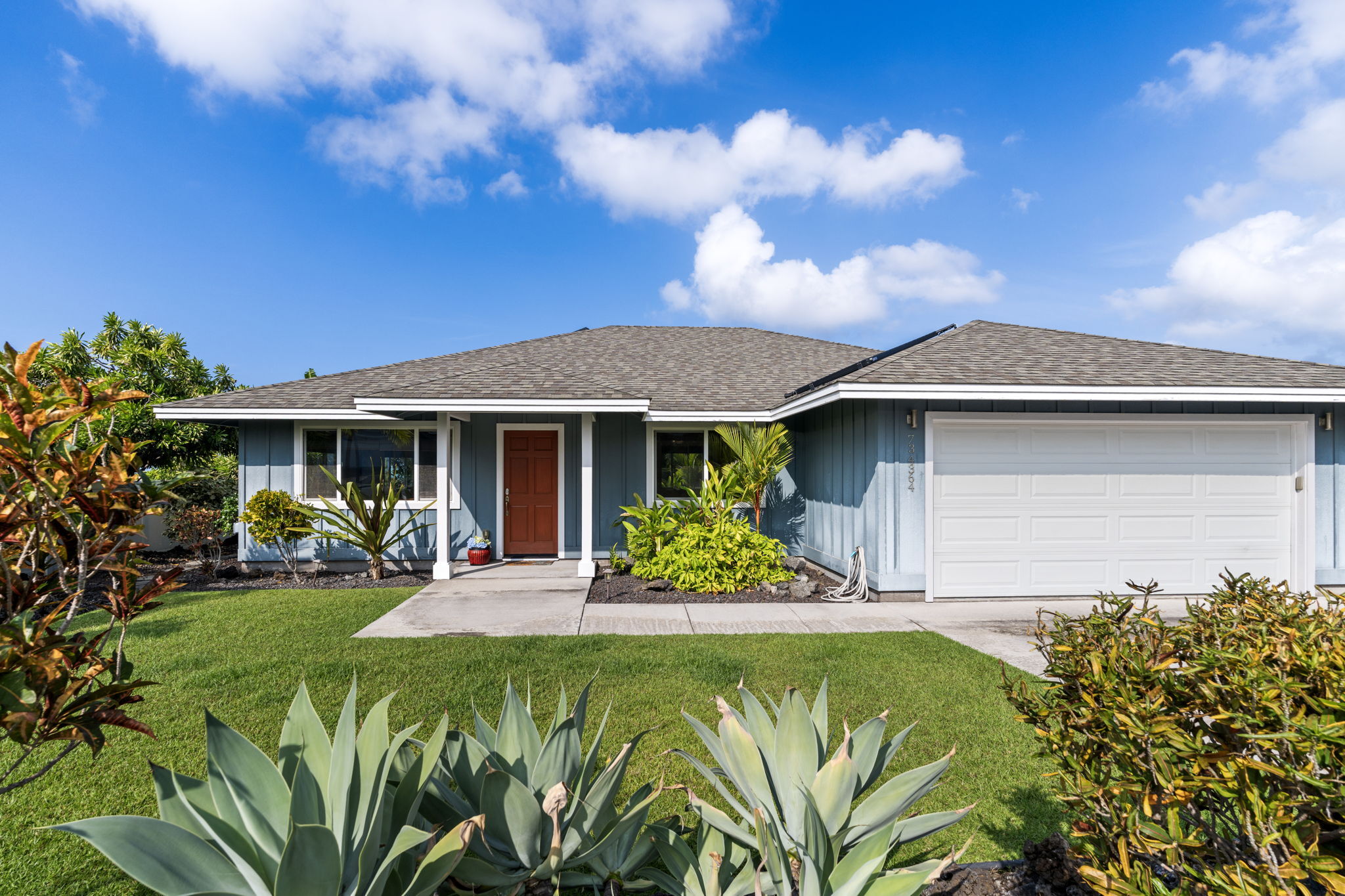 73-4364 Kakahiaka St, Kailua Kona, HI 96740