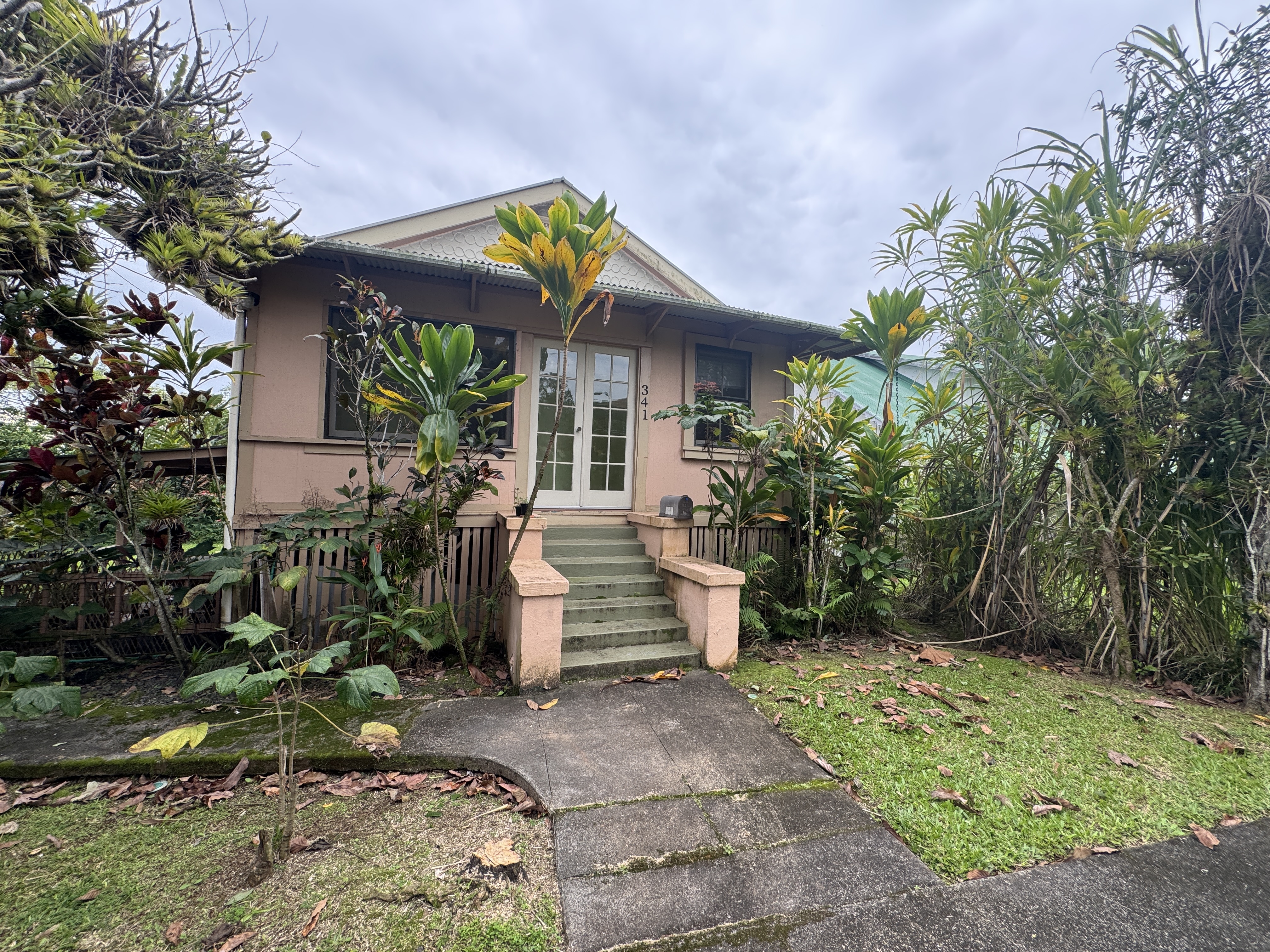341 Iliahi St, Hilo, HI 96720