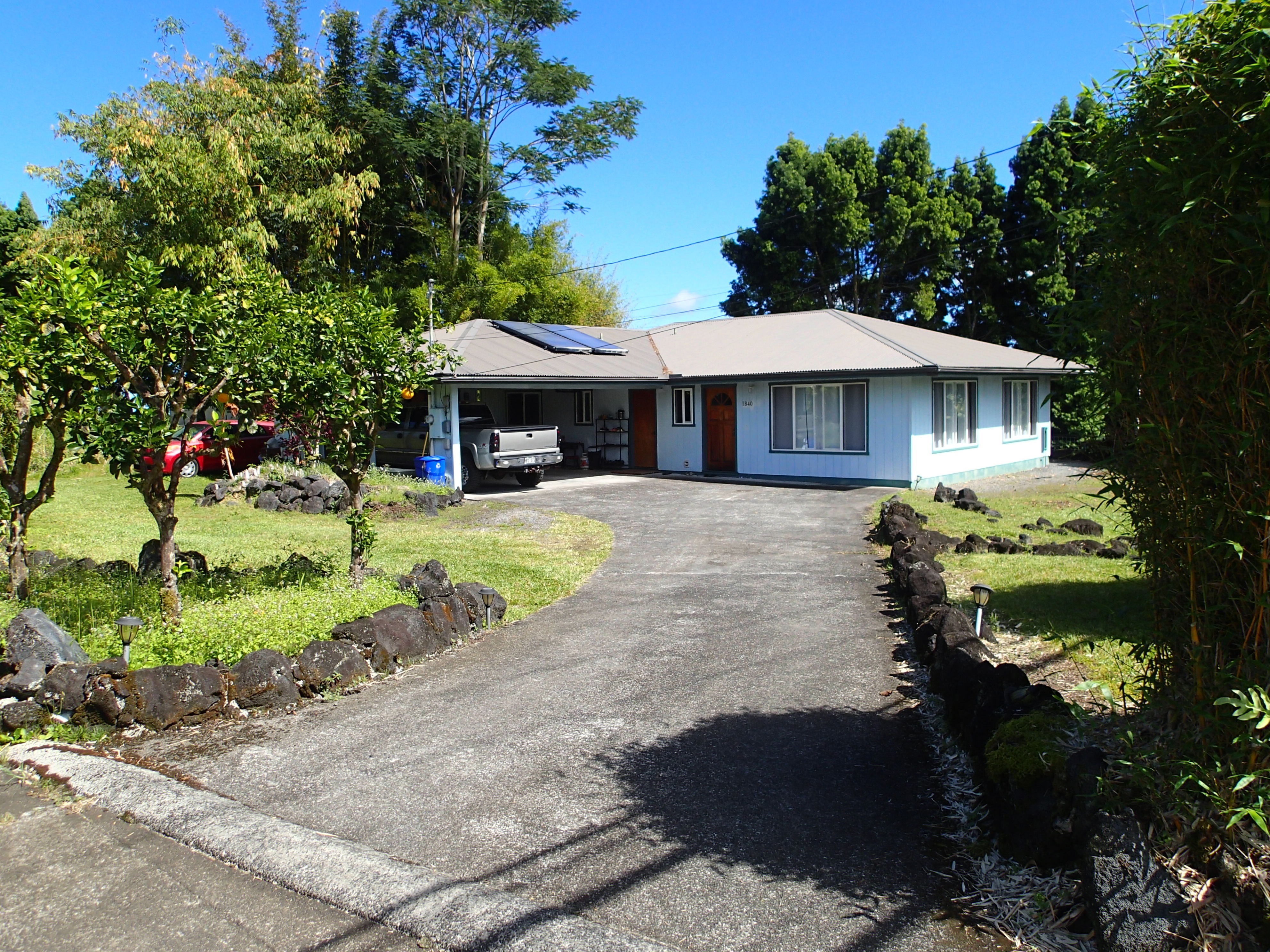 1840 Kaumana Dr, Hilo, HI 96720