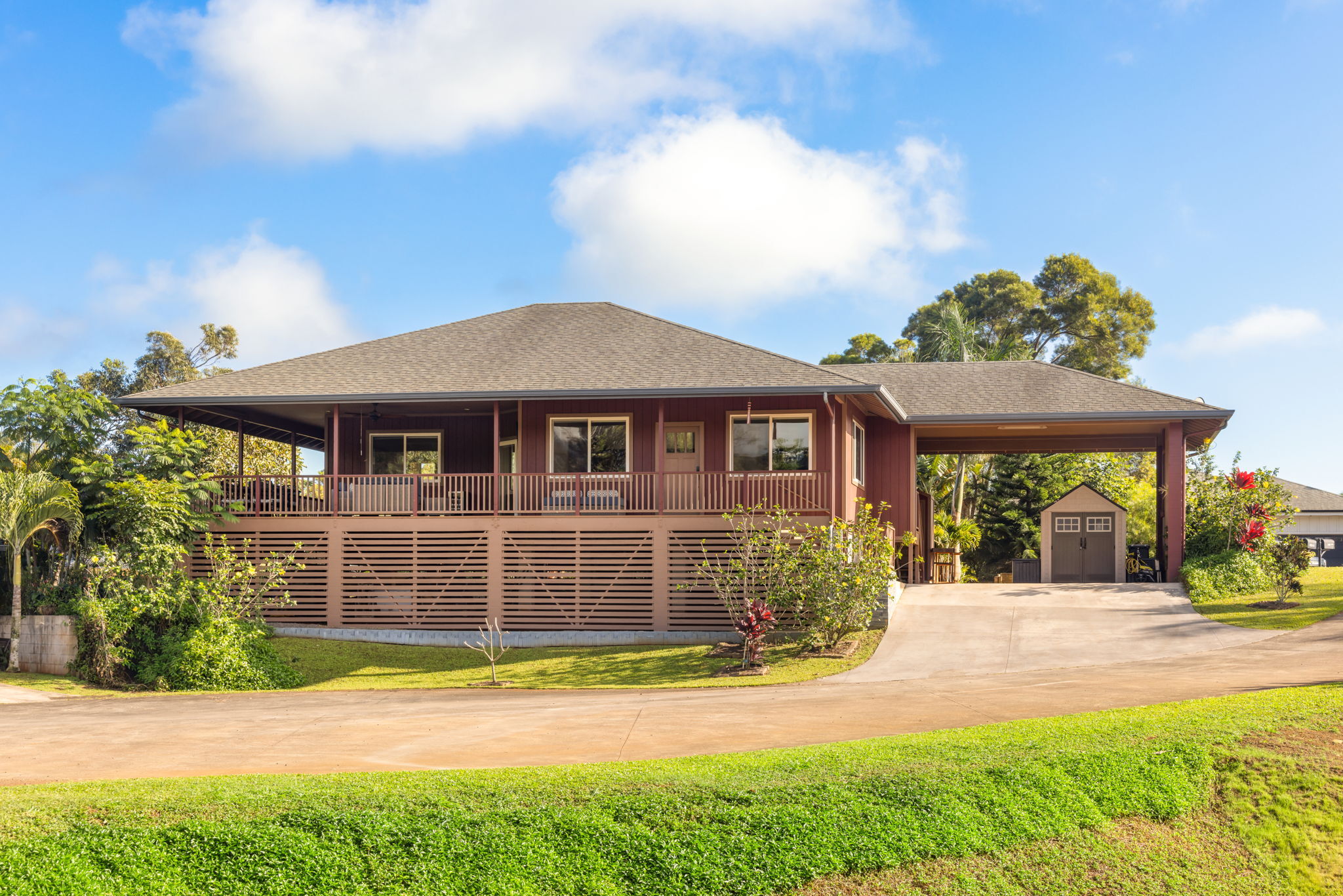 4445 Ahopueo Dr, Kalaheo, HI 96741