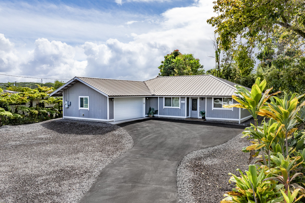 18 Iwaiwa St, Hilo, HI 96720