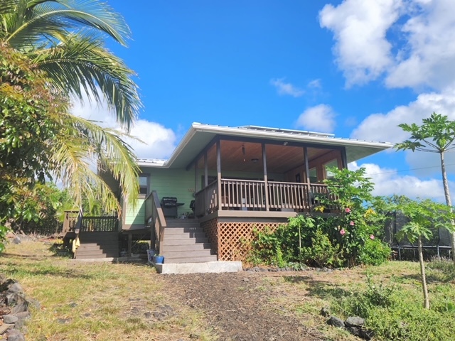 94-6356 Pua St, Naalehu, HI 96772