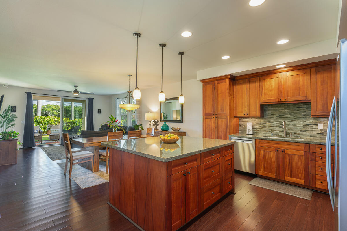 2611 Kiahuna Plantation Dr, 2J, Koloa, HI 96756