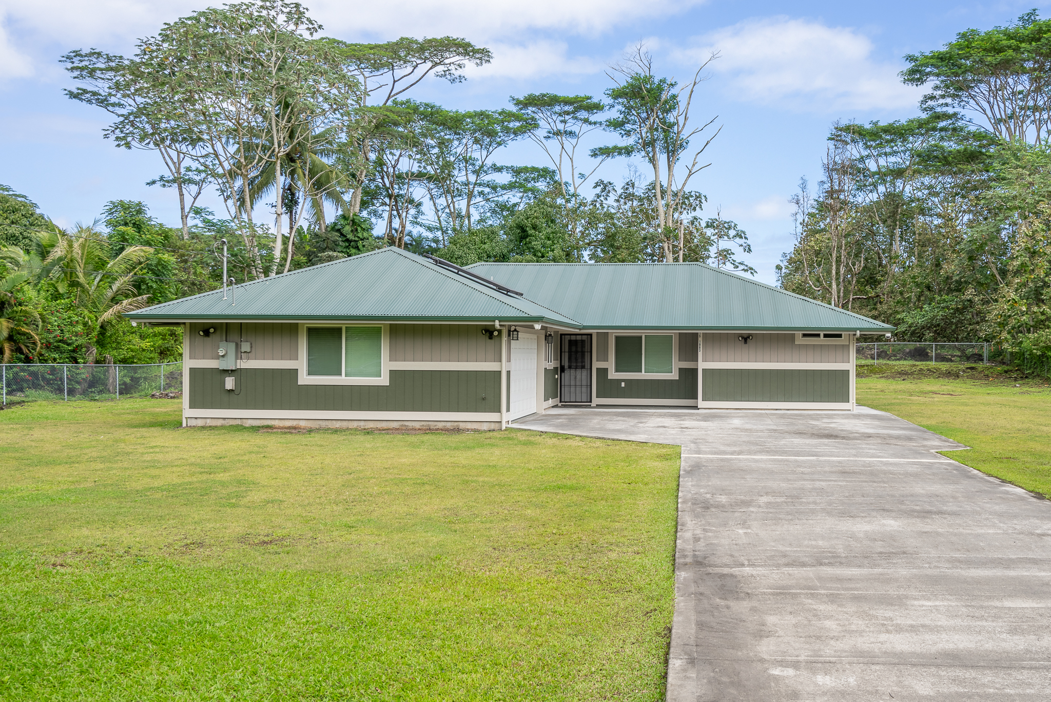 15-1983 14Th Ave, Keaau, HI 96749