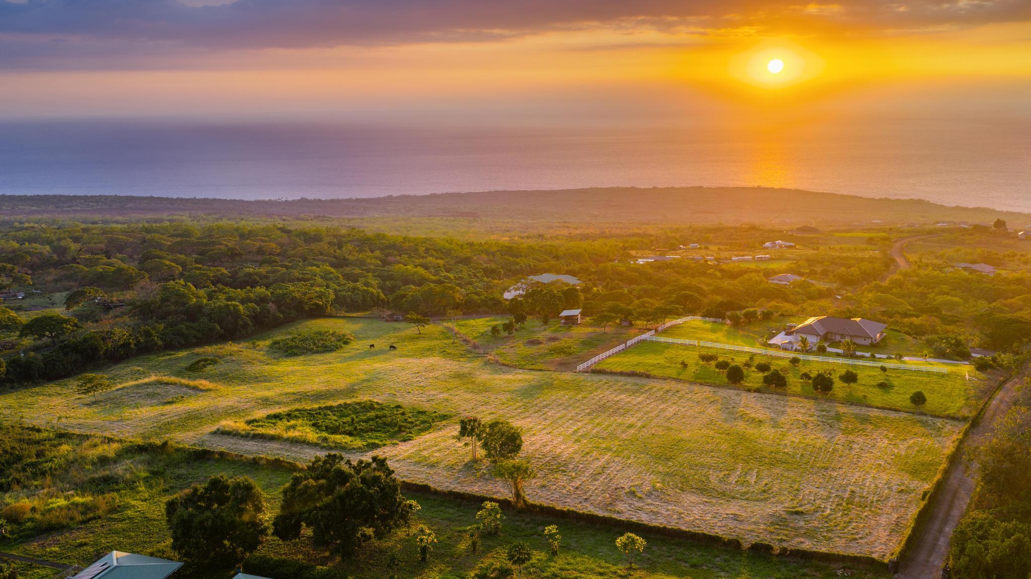 85-5195 Kiilae Rd, Captain Cook, HI 96704