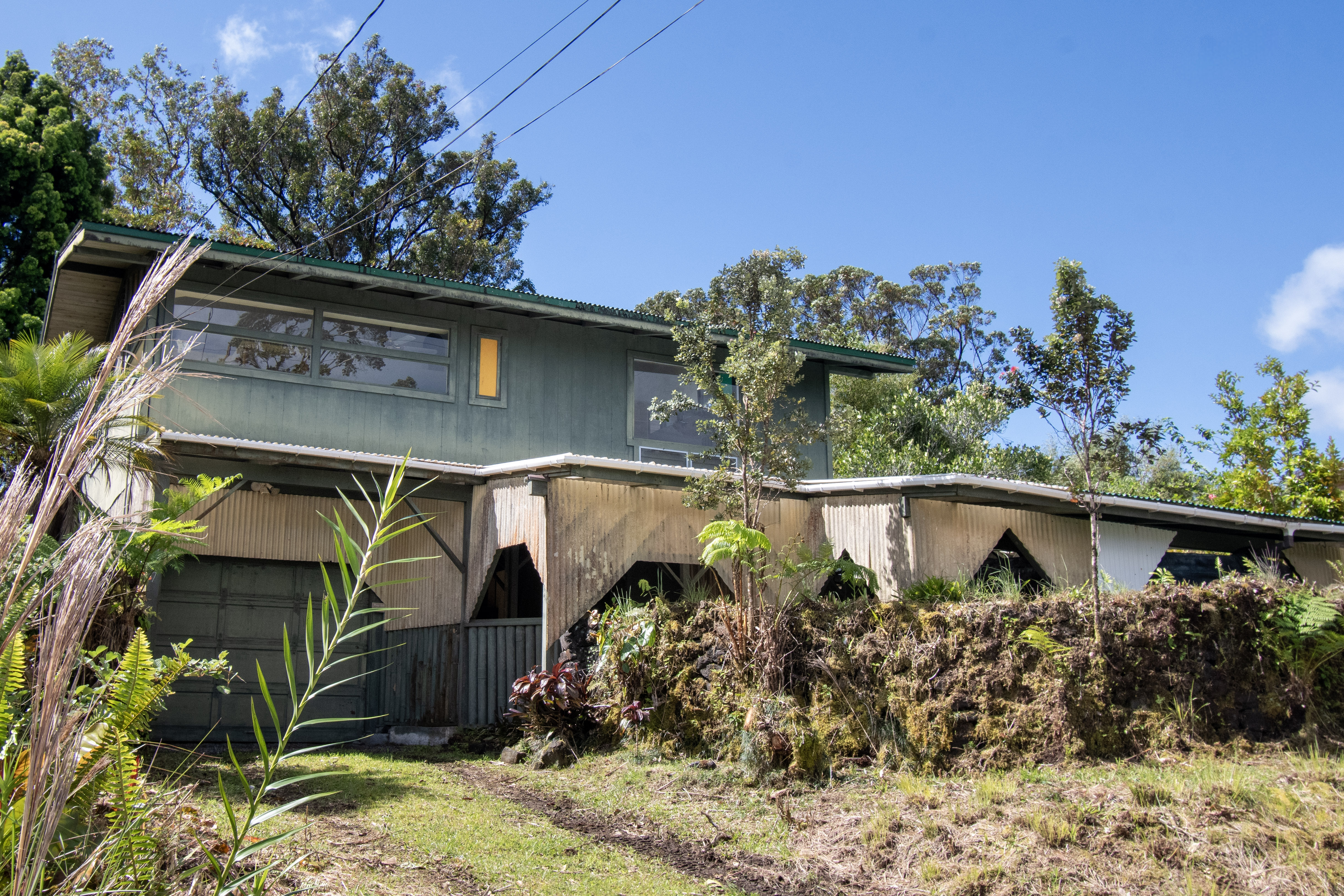 18-4107 Hohiu St, Mountain View, HI 96771