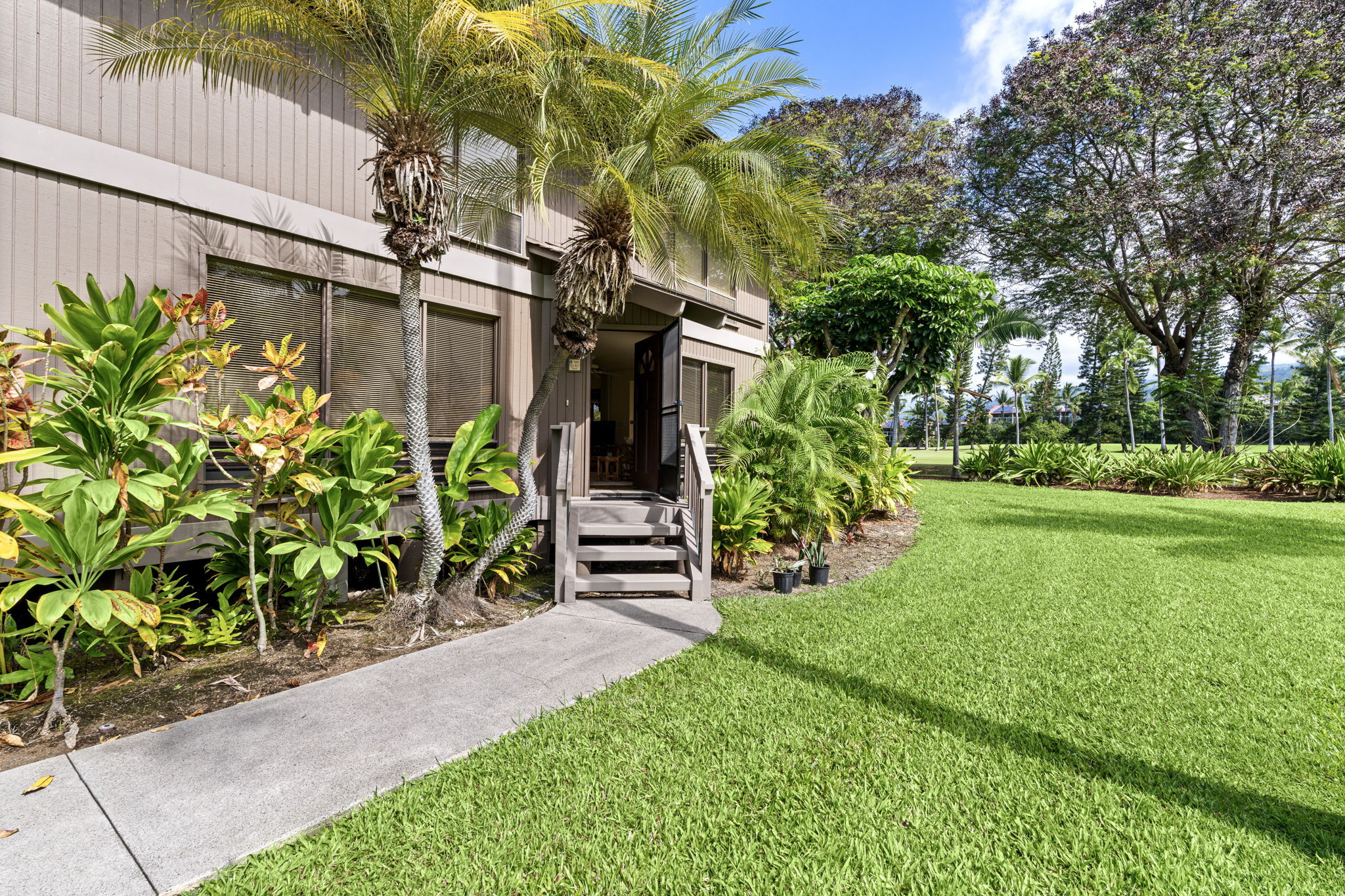 78-261 Manukai St, 602, Kailua Kona, HI 96740