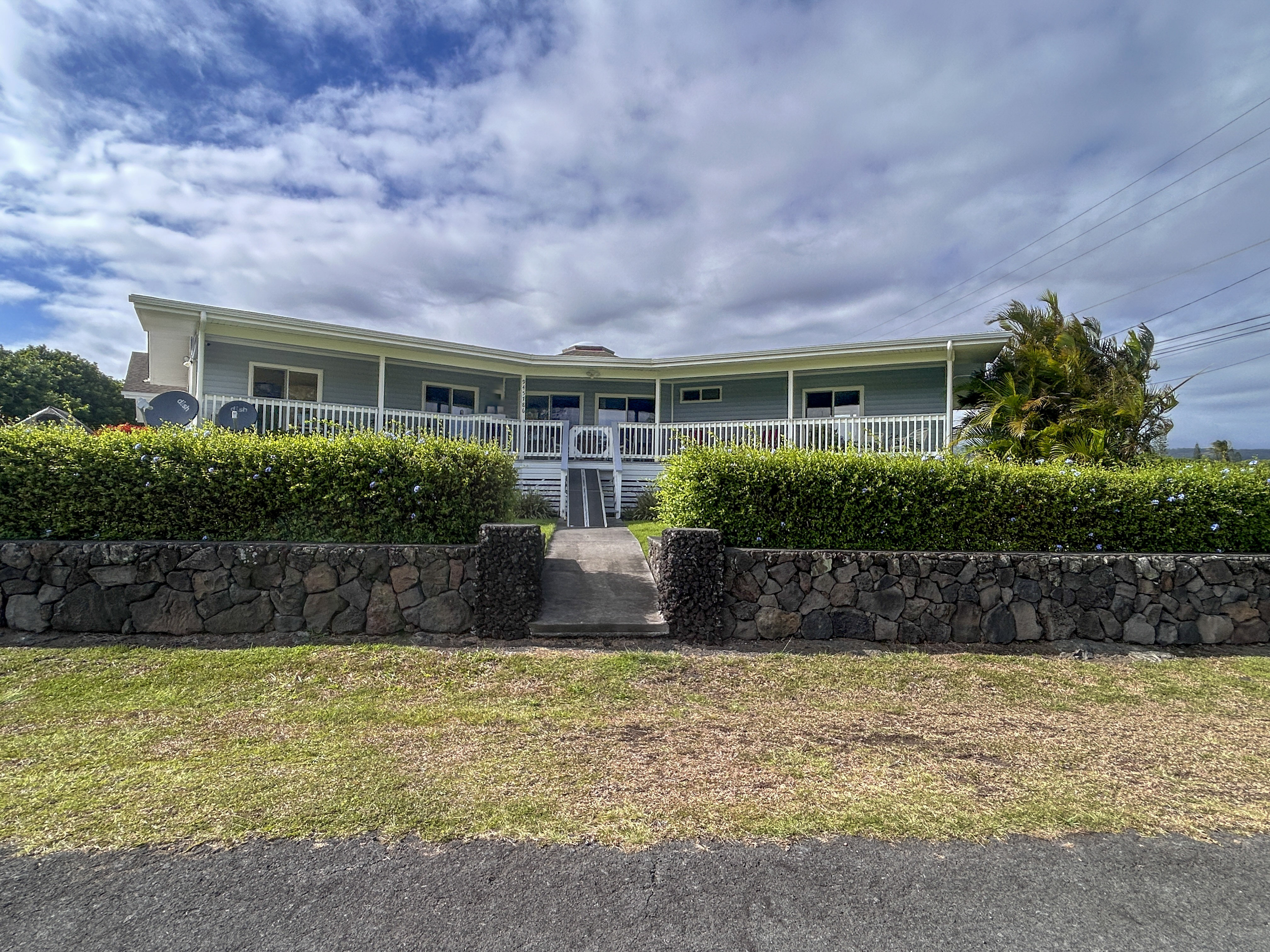 94-5786 Awa Pae Loop, Naalehu, HI 96772