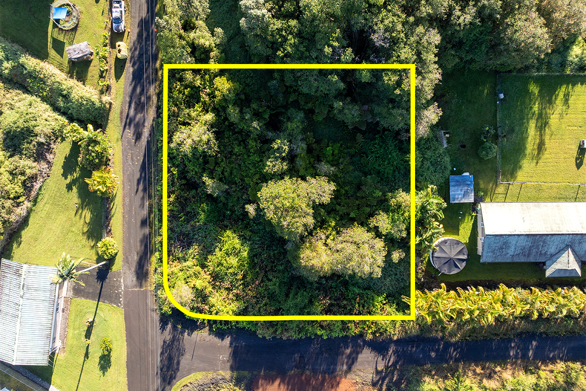 18-4175 Hohiu St, Volcano, HI 96785