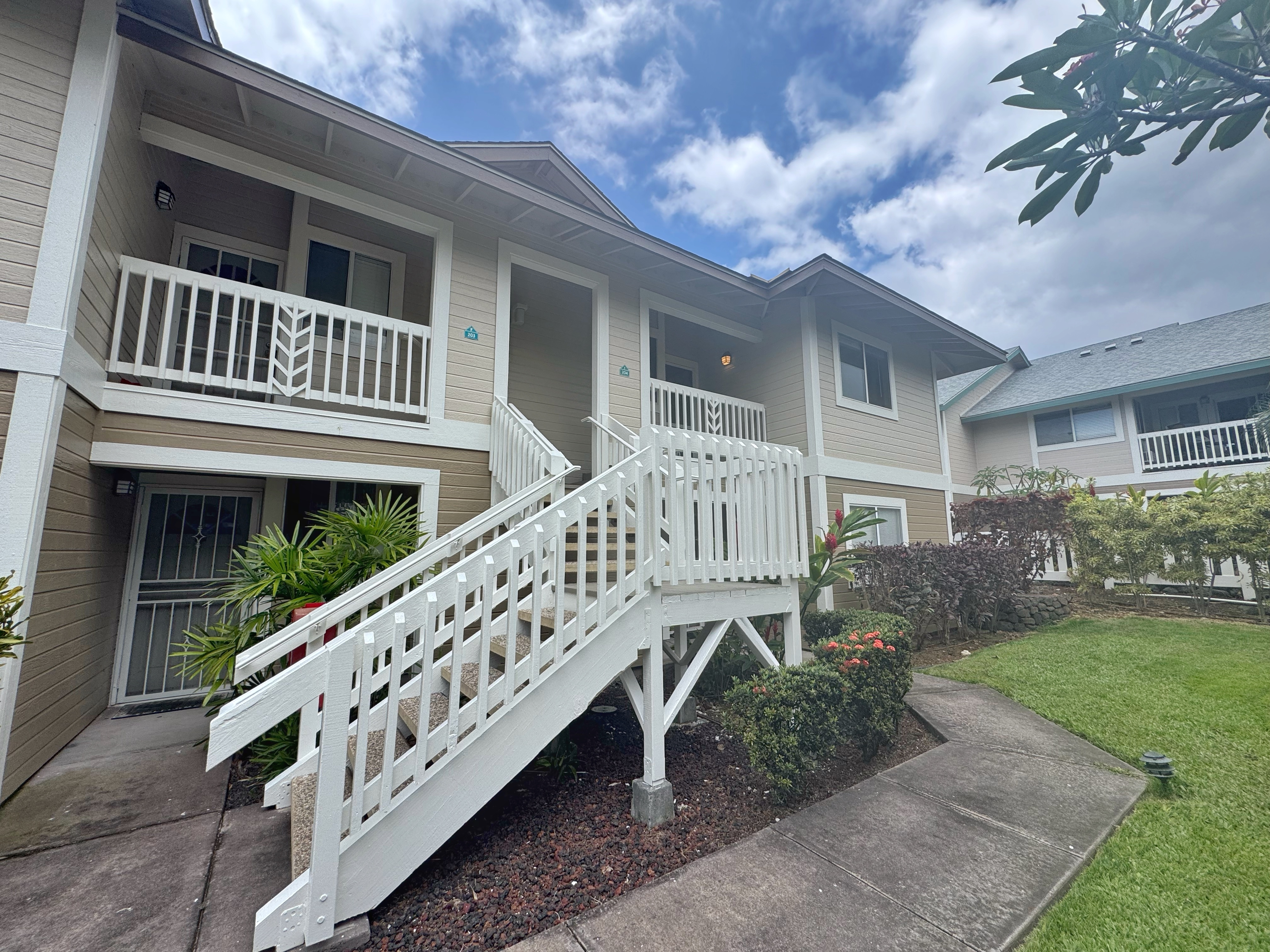 75-6081 Alii Dr, F204, Kailua Kona, HI 96740