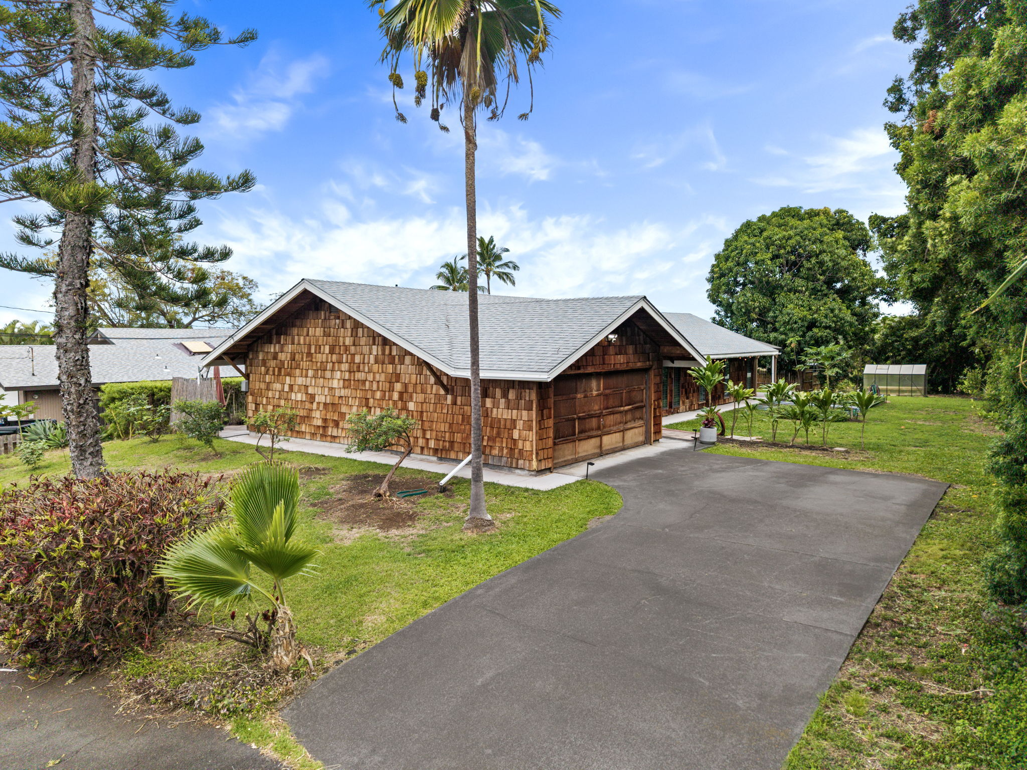 75-313 Hoene St, Kailua Kona, HI 96740