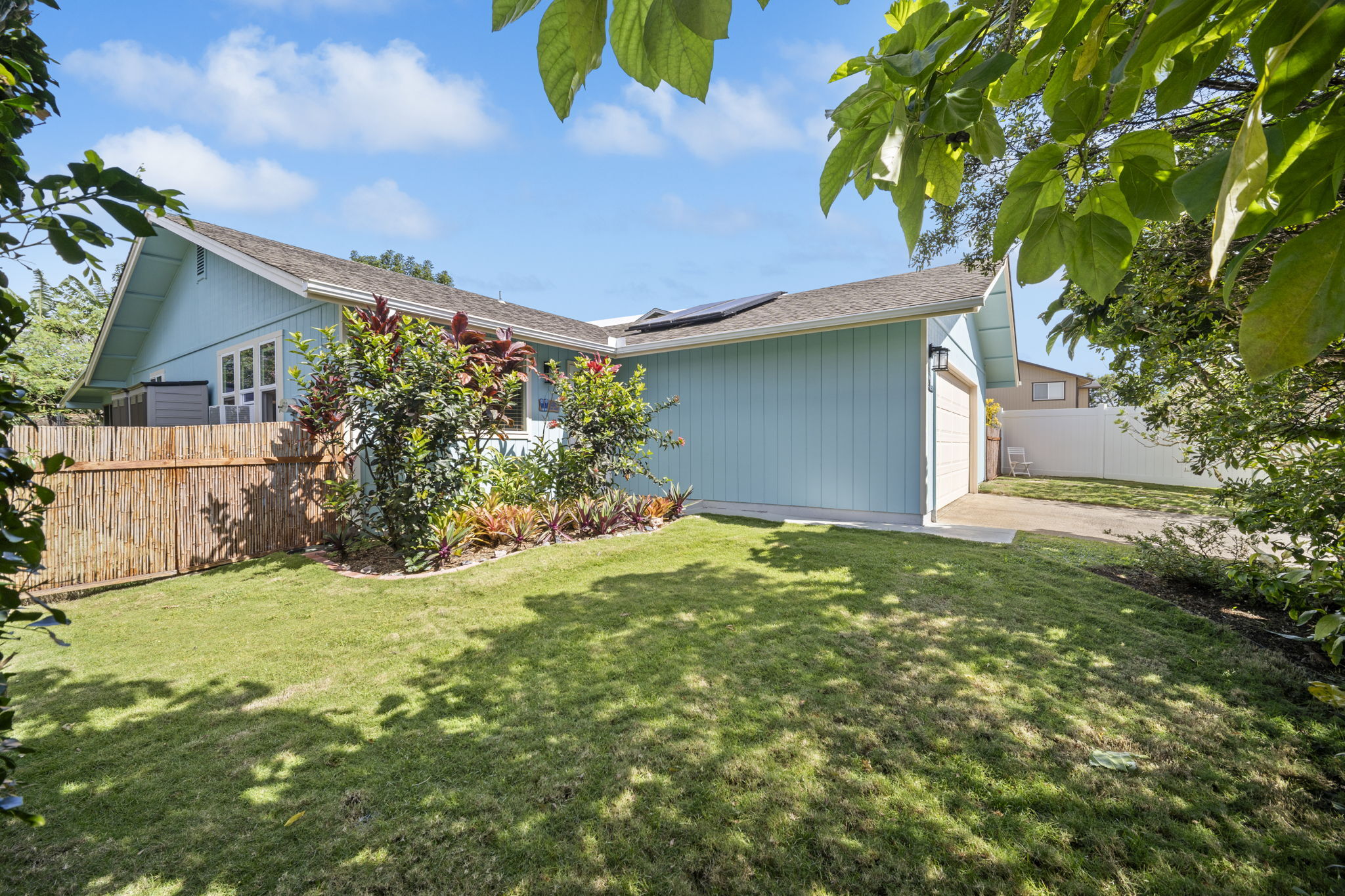 5480 Olopua St, Kapaa, HI 96746