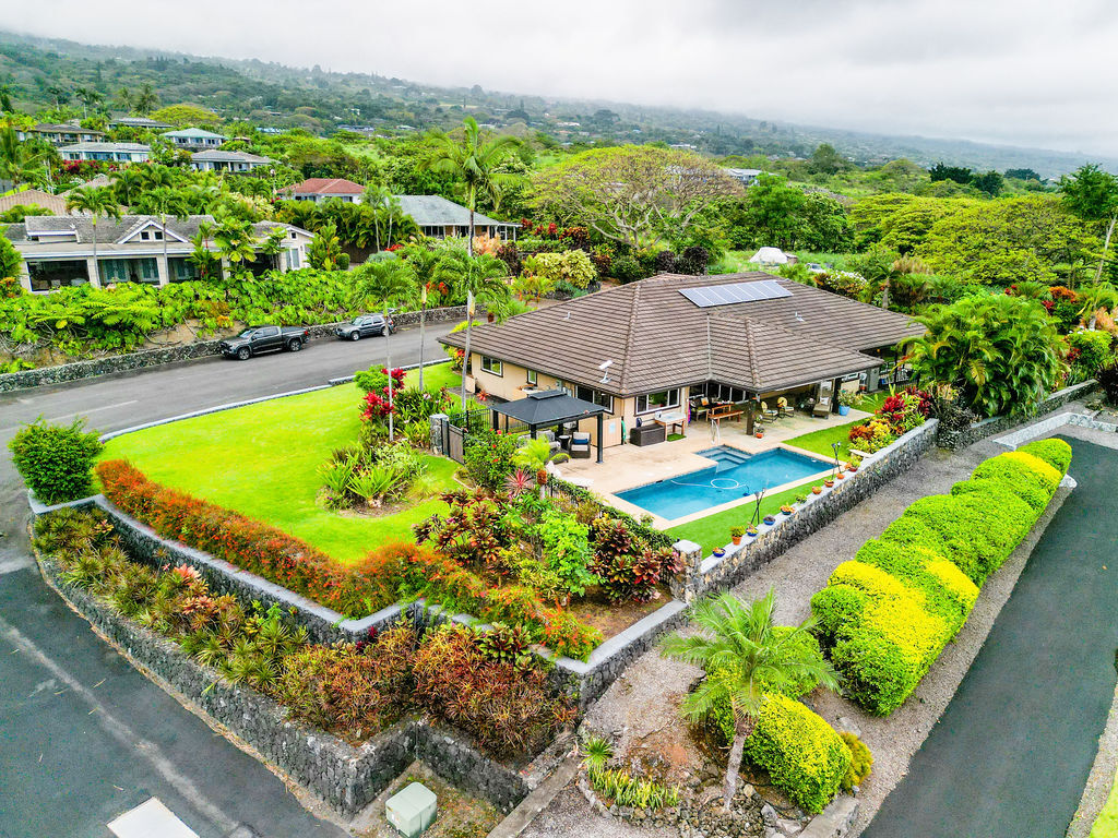 75-5614-Q Hienaloli Rd, Kailua Kona, HI 96740