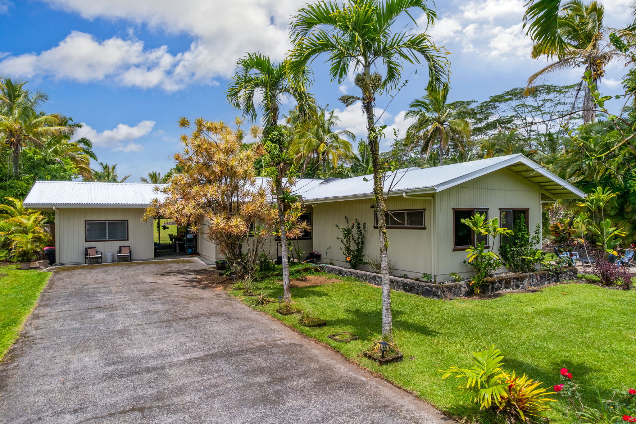 16-1376 35Th Ave, Keaau, HI 96749