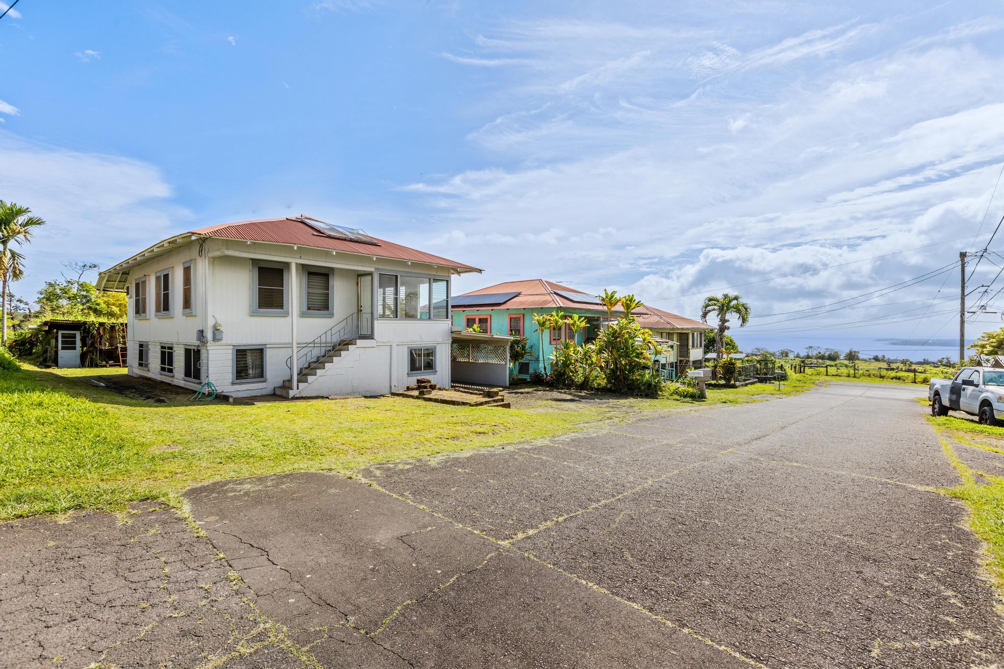 58 Anuenue St, Hilo, HI 96720