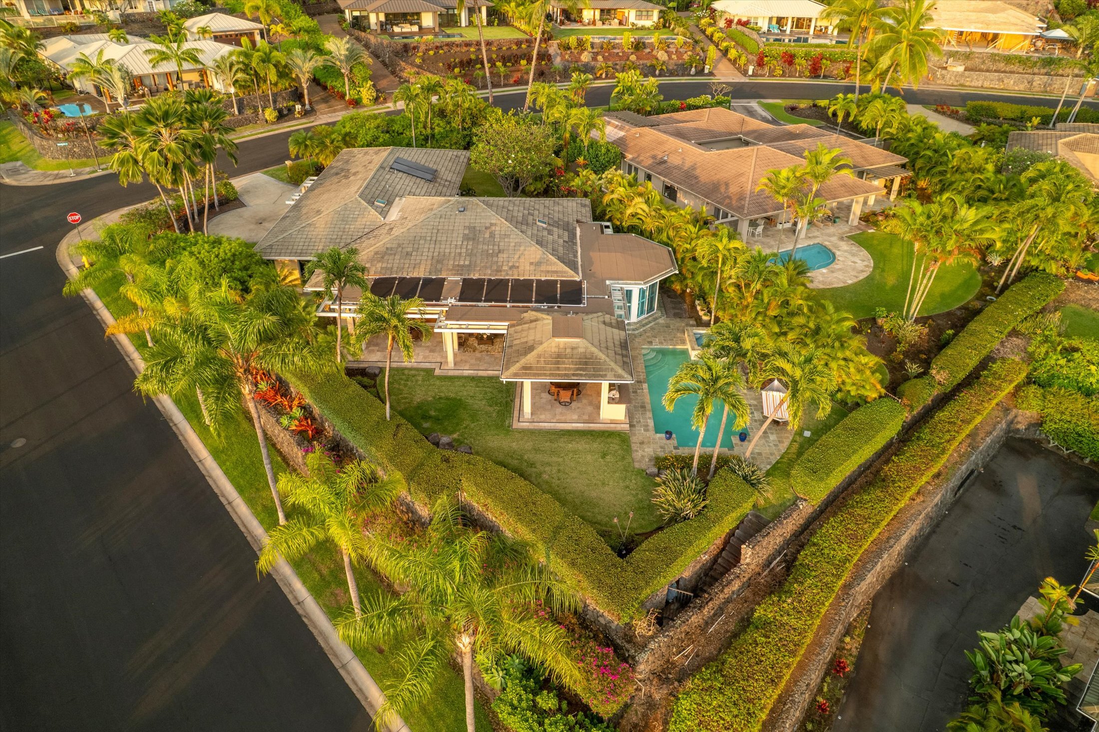 78-7004 Mololani St, Kailua Kona, HI 96740