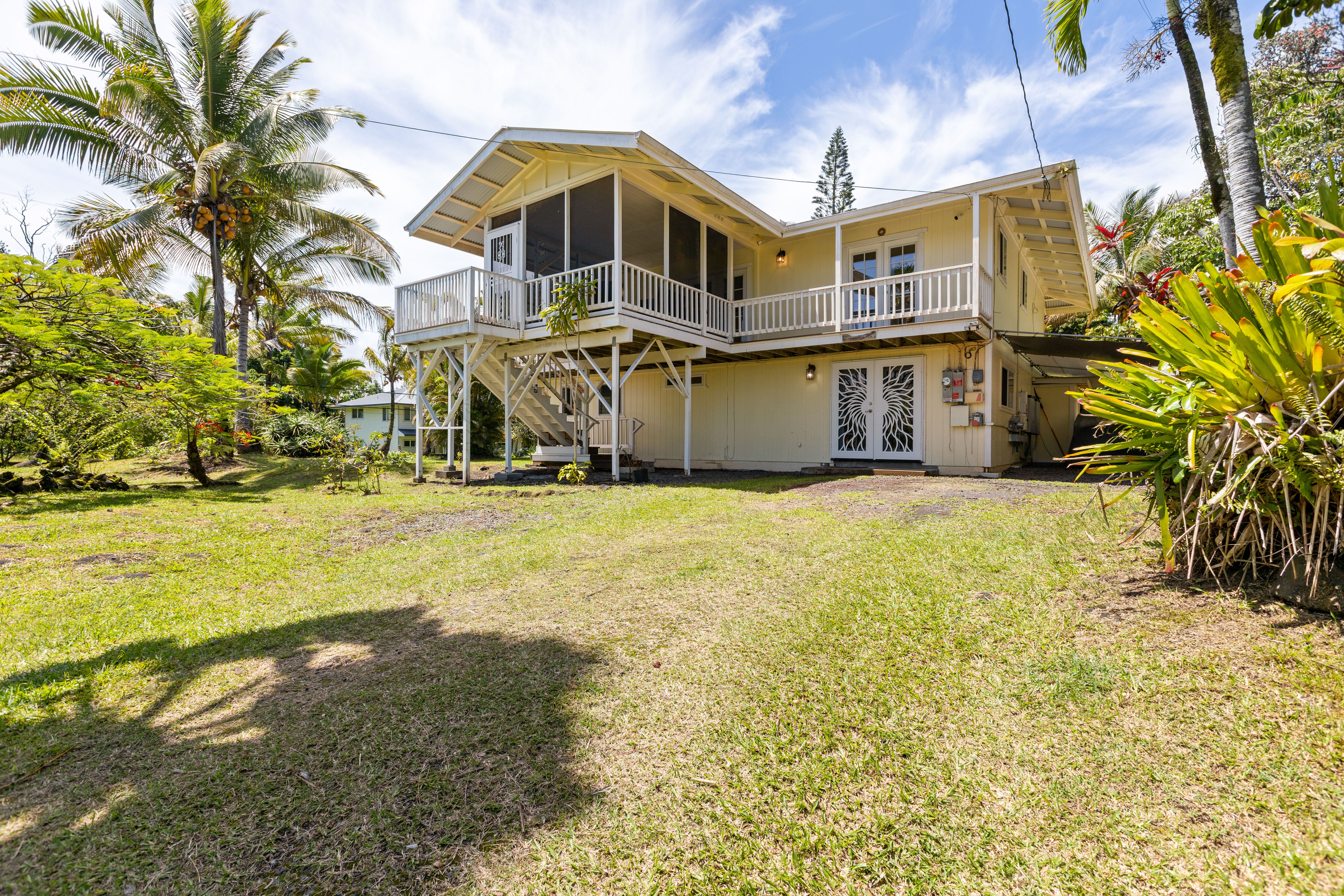 15-1074 Pilikai Rd, Keaau, HI 96749