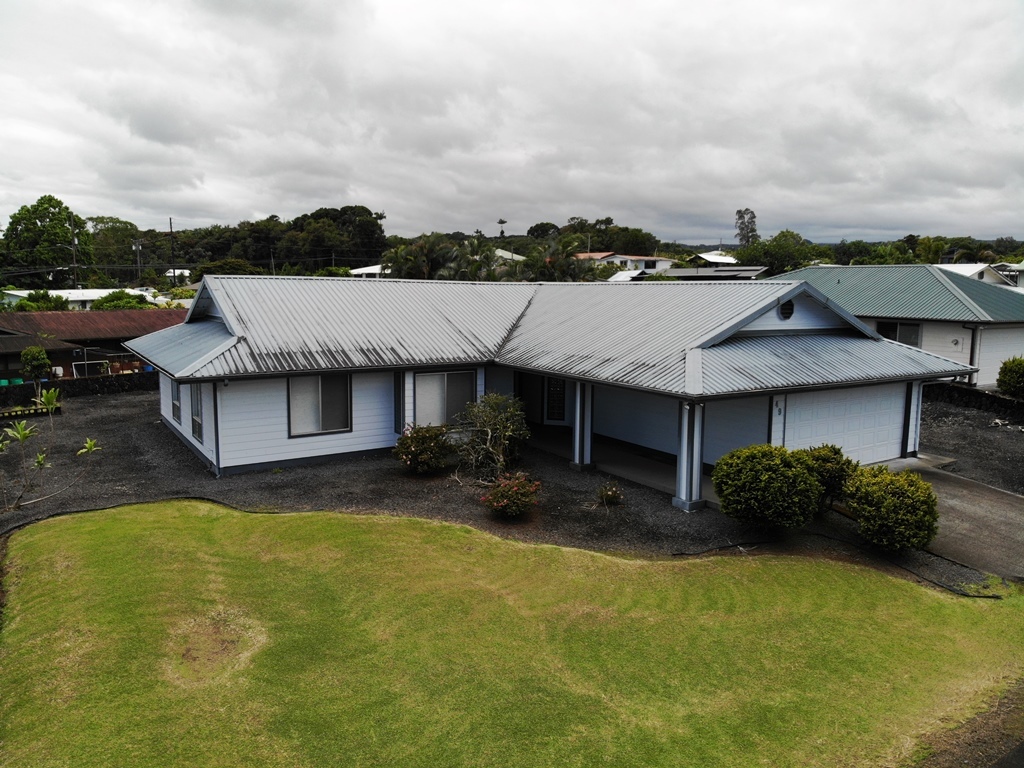 49 Waiakea Pl, Hilo, HI 96720