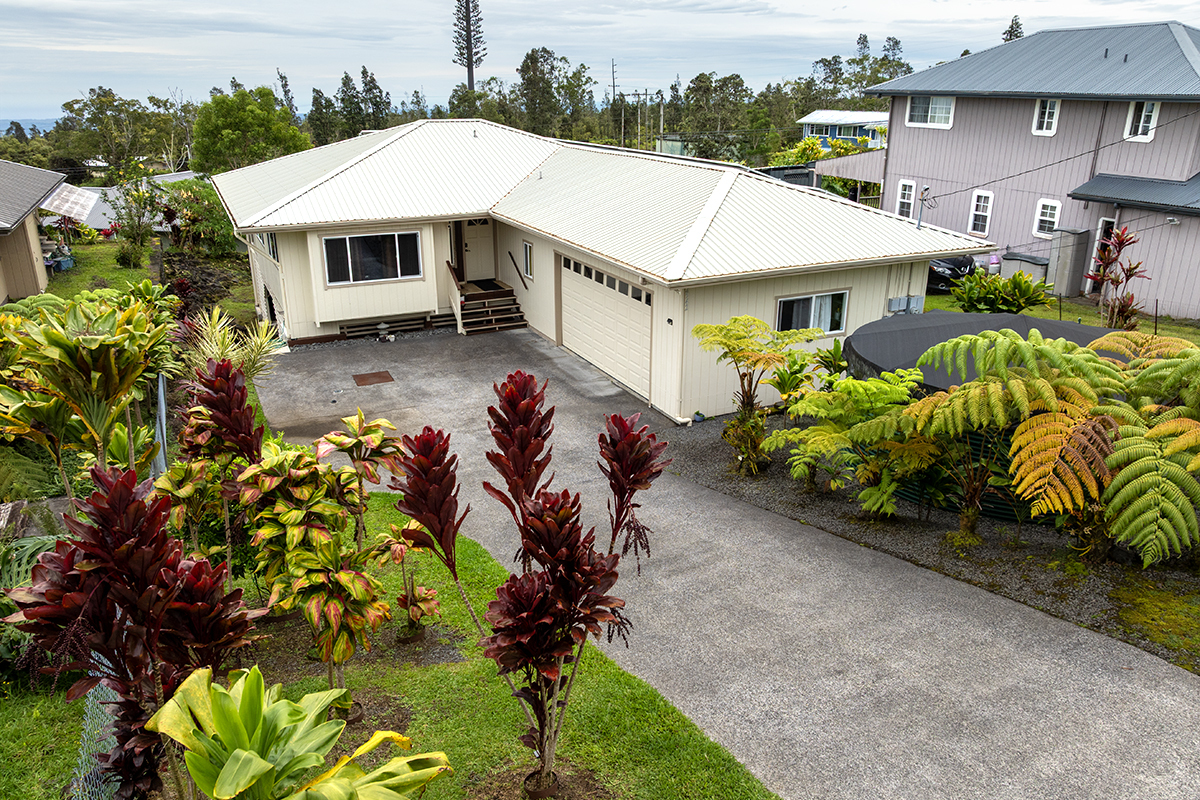 25-42 Pukana La St, Hilo, HI 96720